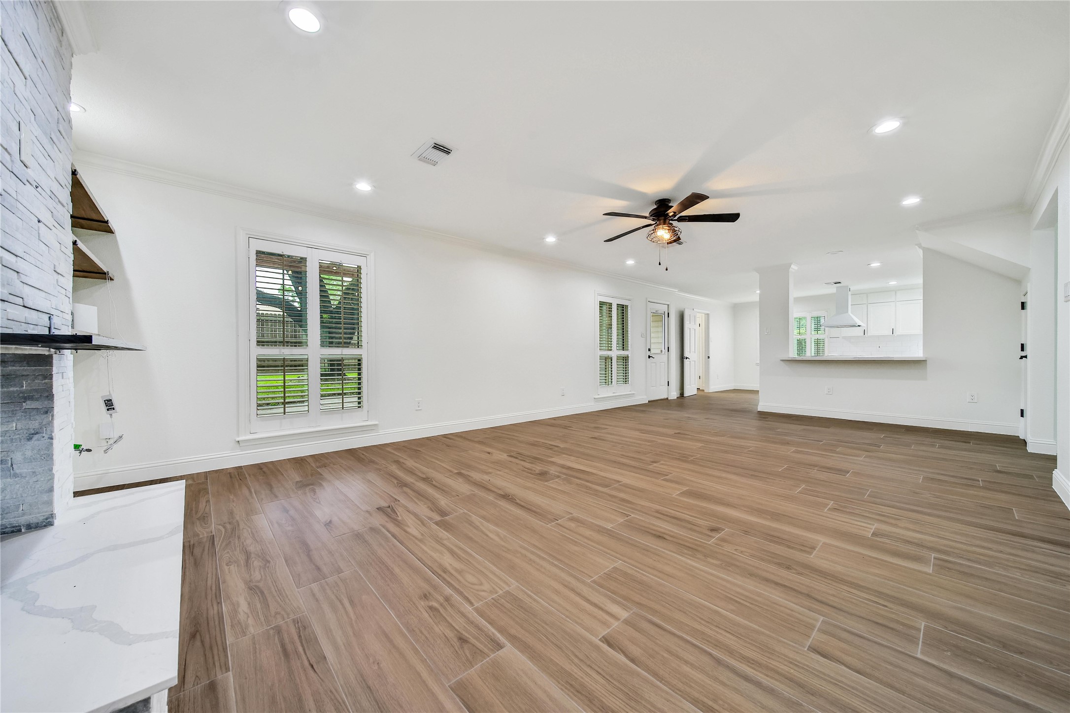 950 Del Norte Street Property Photo 11