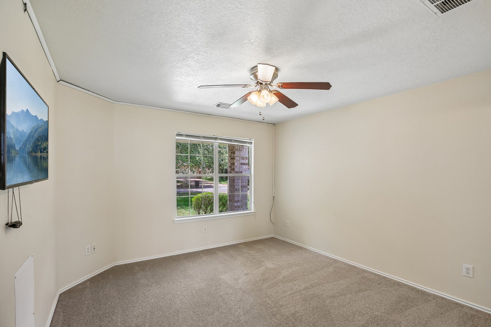 1915 Mossy Point Court Property Photo 10
