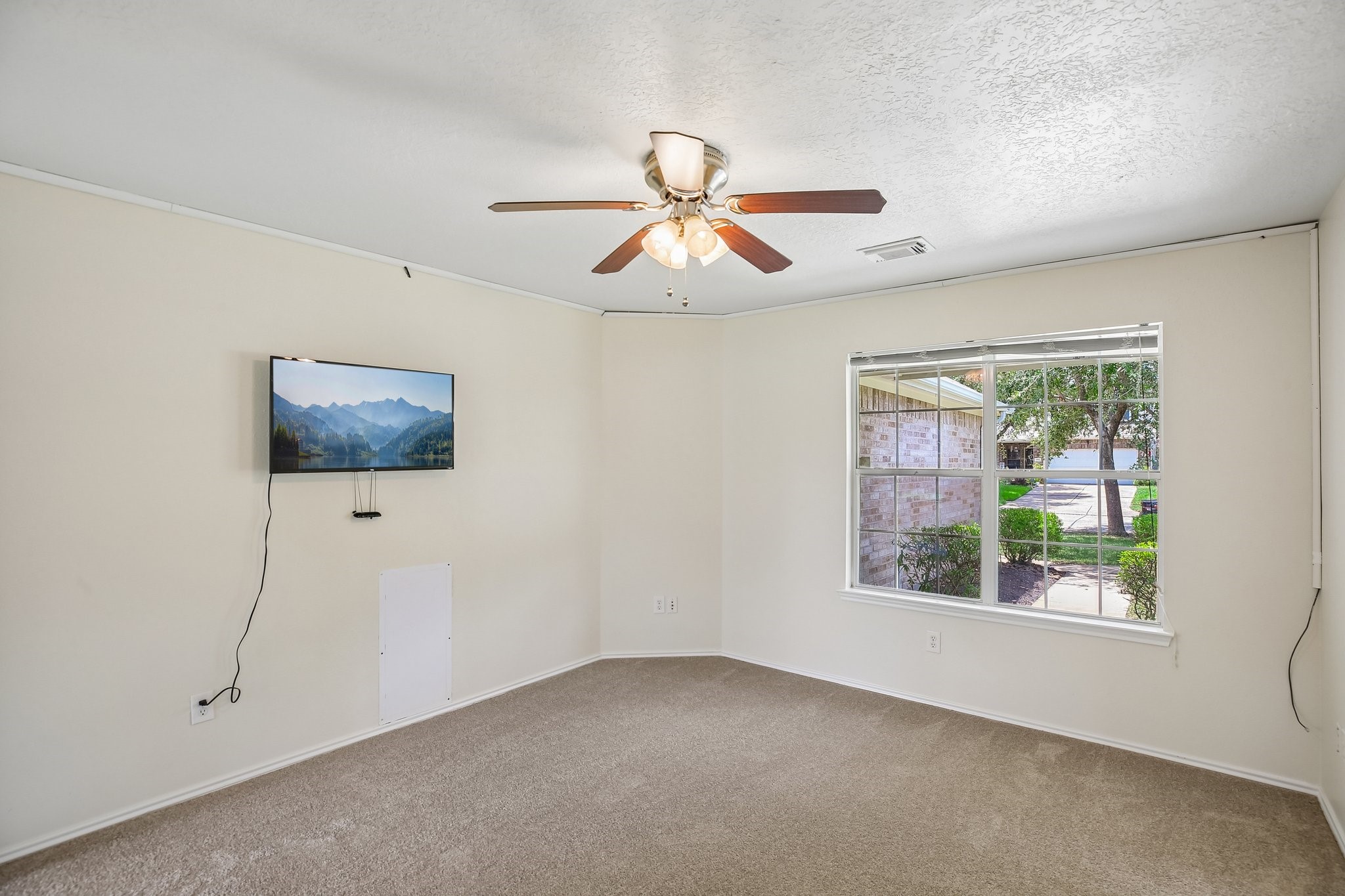 1915 Mossy Point Court Property Photo 23