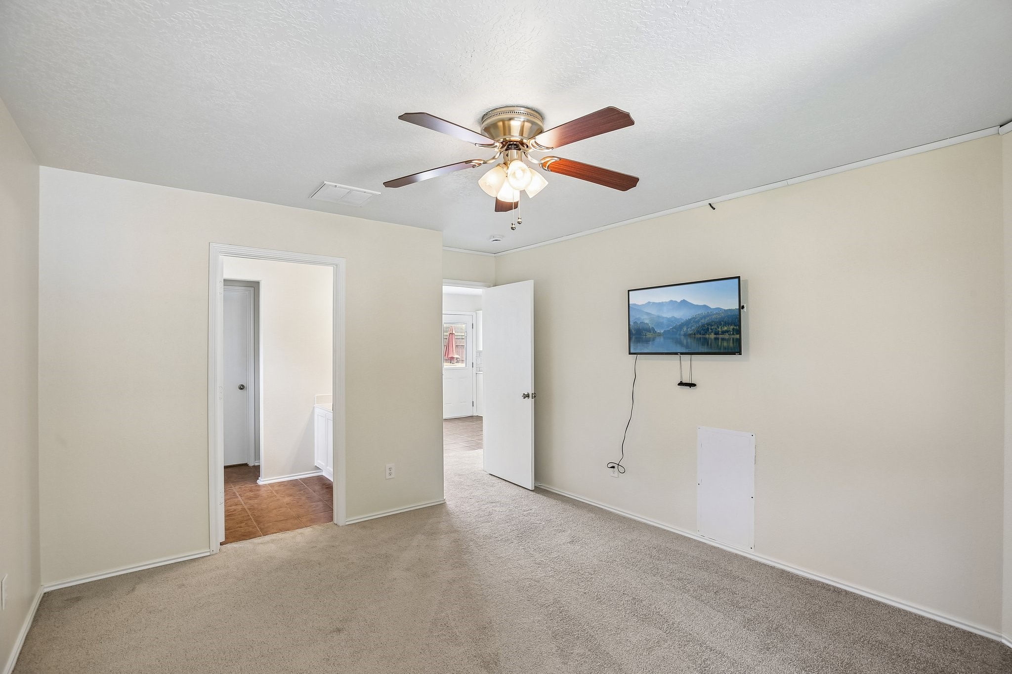 1915 Mossy Point Court Property Photo 25