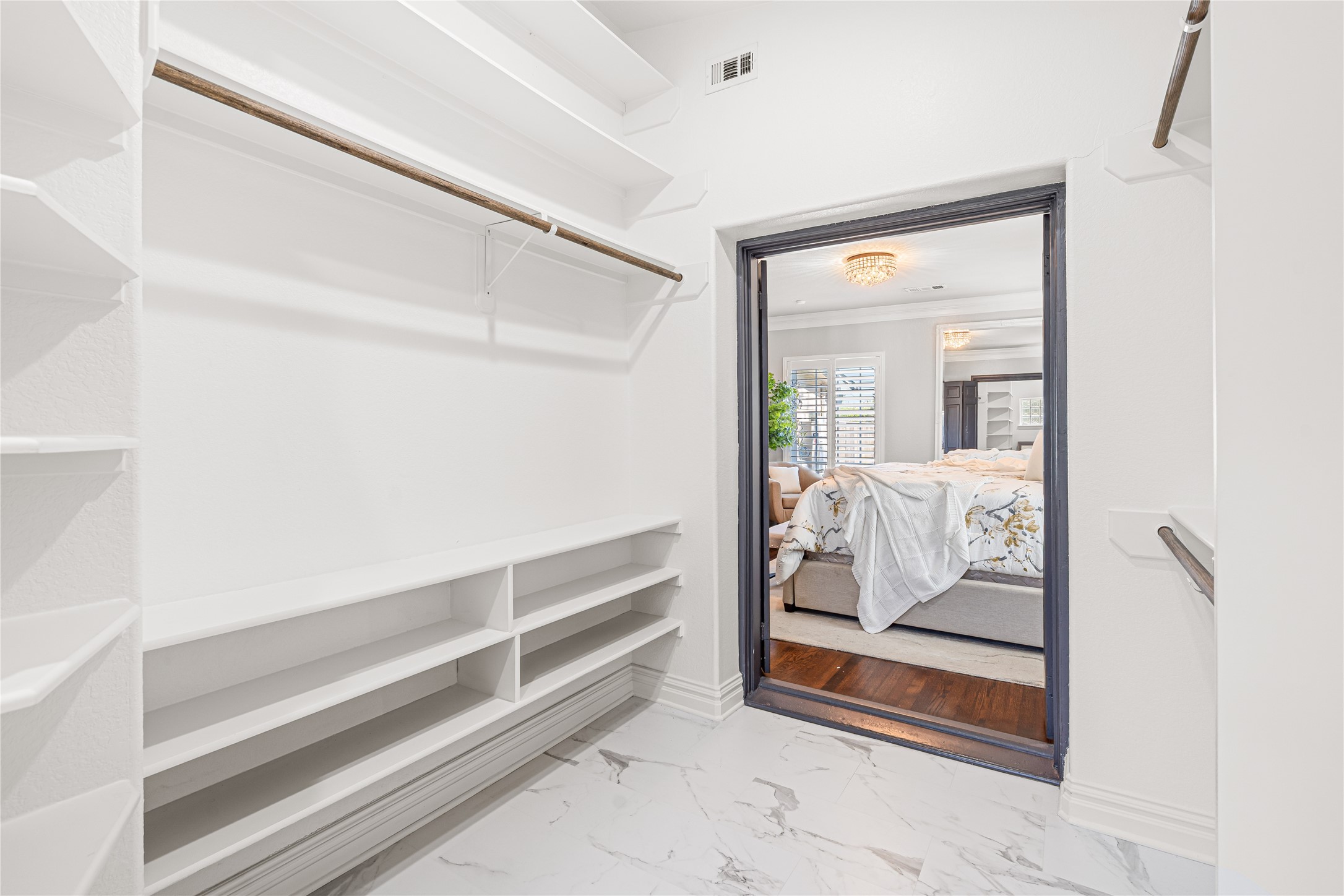 3217 Parkwood Drive Property Photo 15