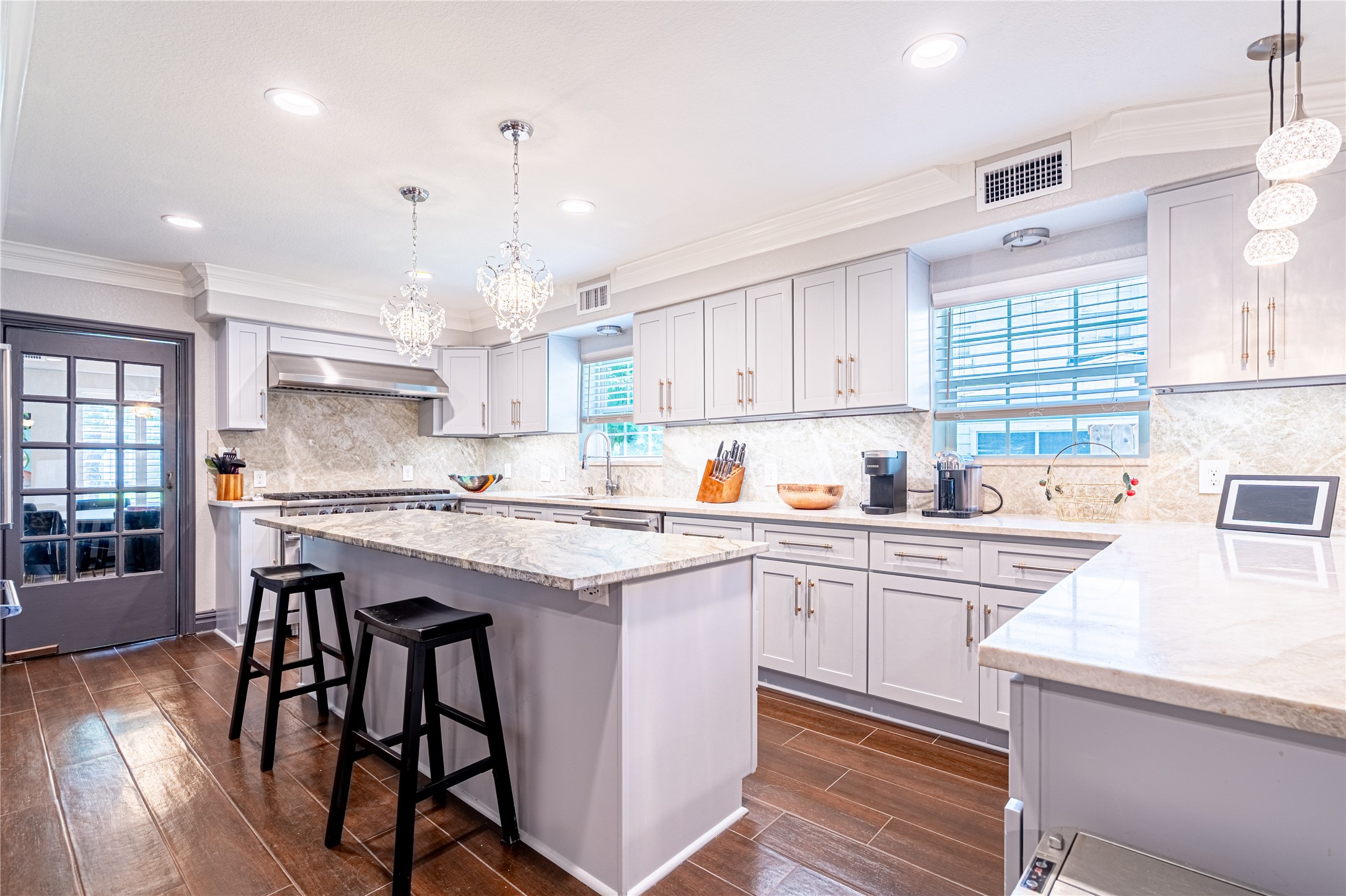 3217 Parkwood Drive Property Photo 18