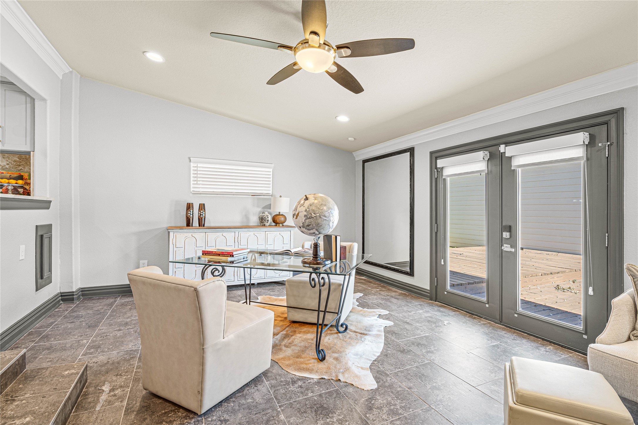 3217 Parkwood Drive Property Photo 23