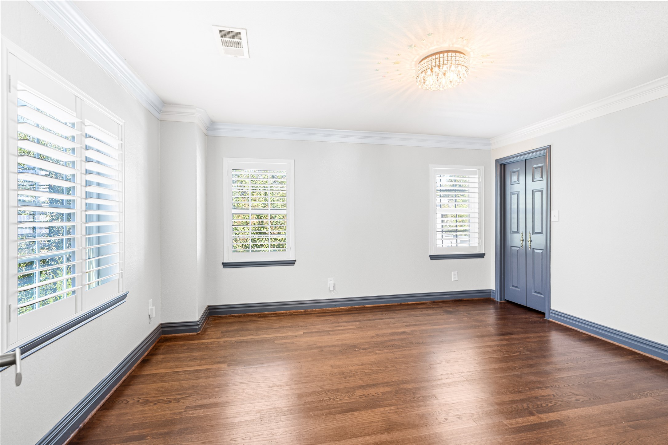 3217 Parkwood Drive Property Photo 27