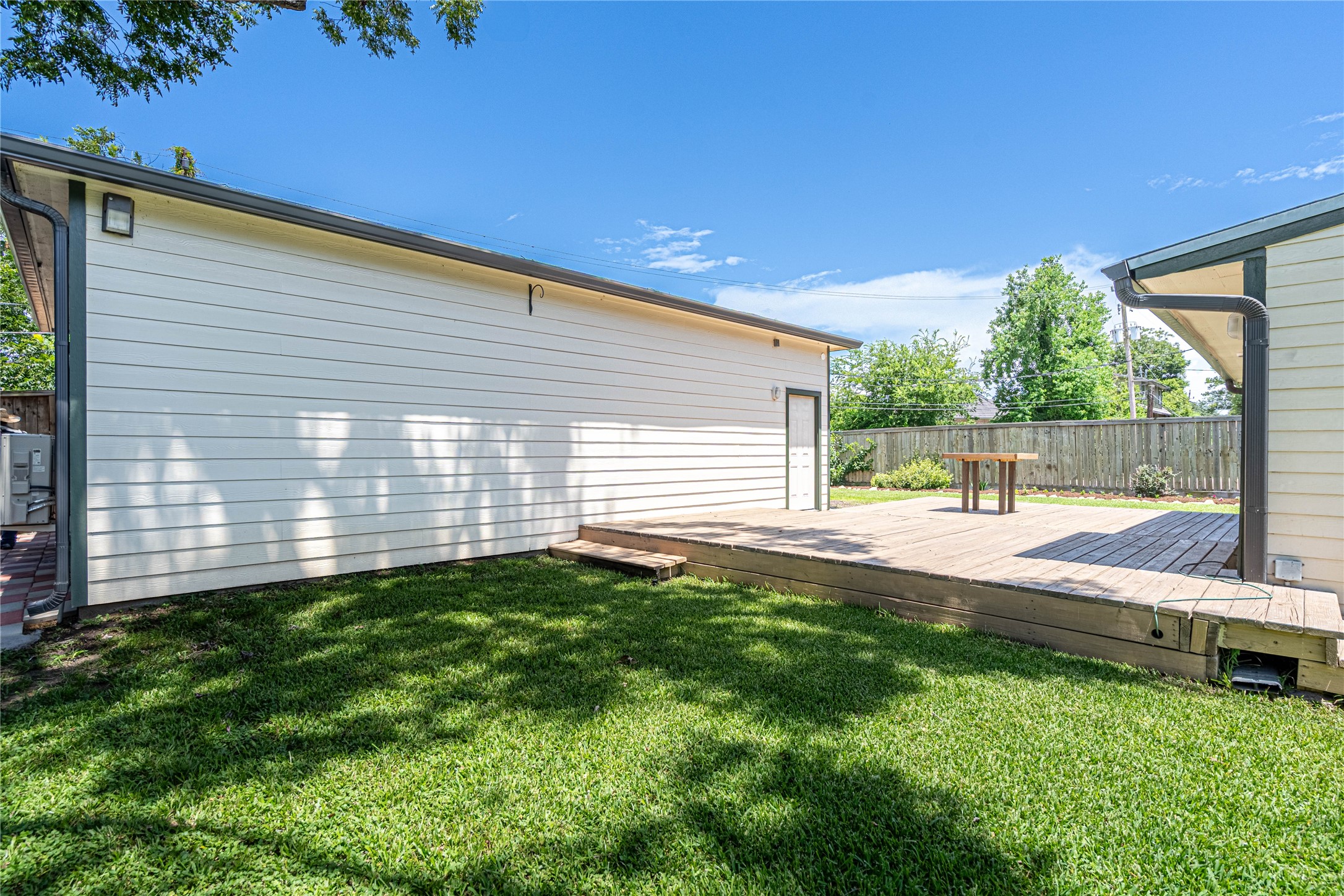 3217 Parkwood Drive Property Photo 33