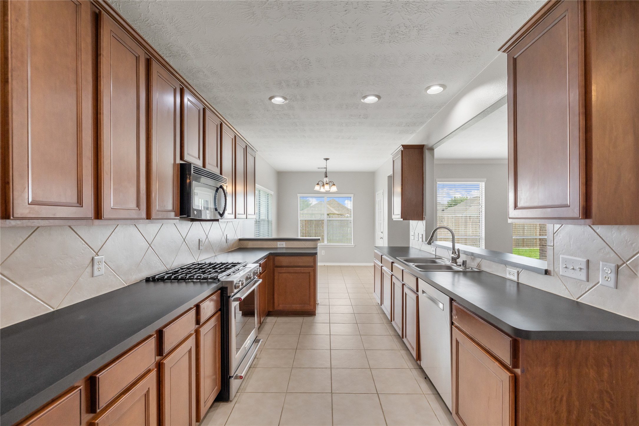 5027 Wimberly Lane Property Photo 13