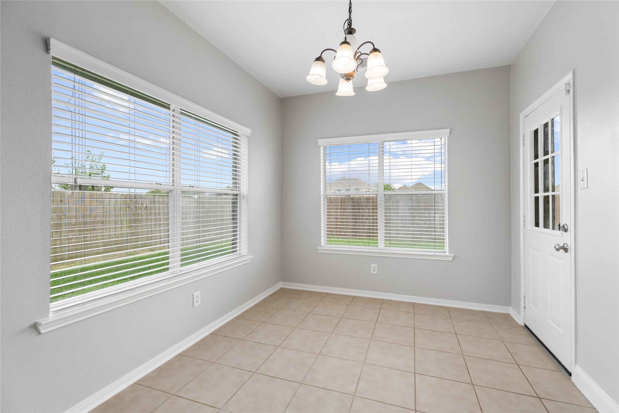 5027 Wimberly Lane Property Photo 14