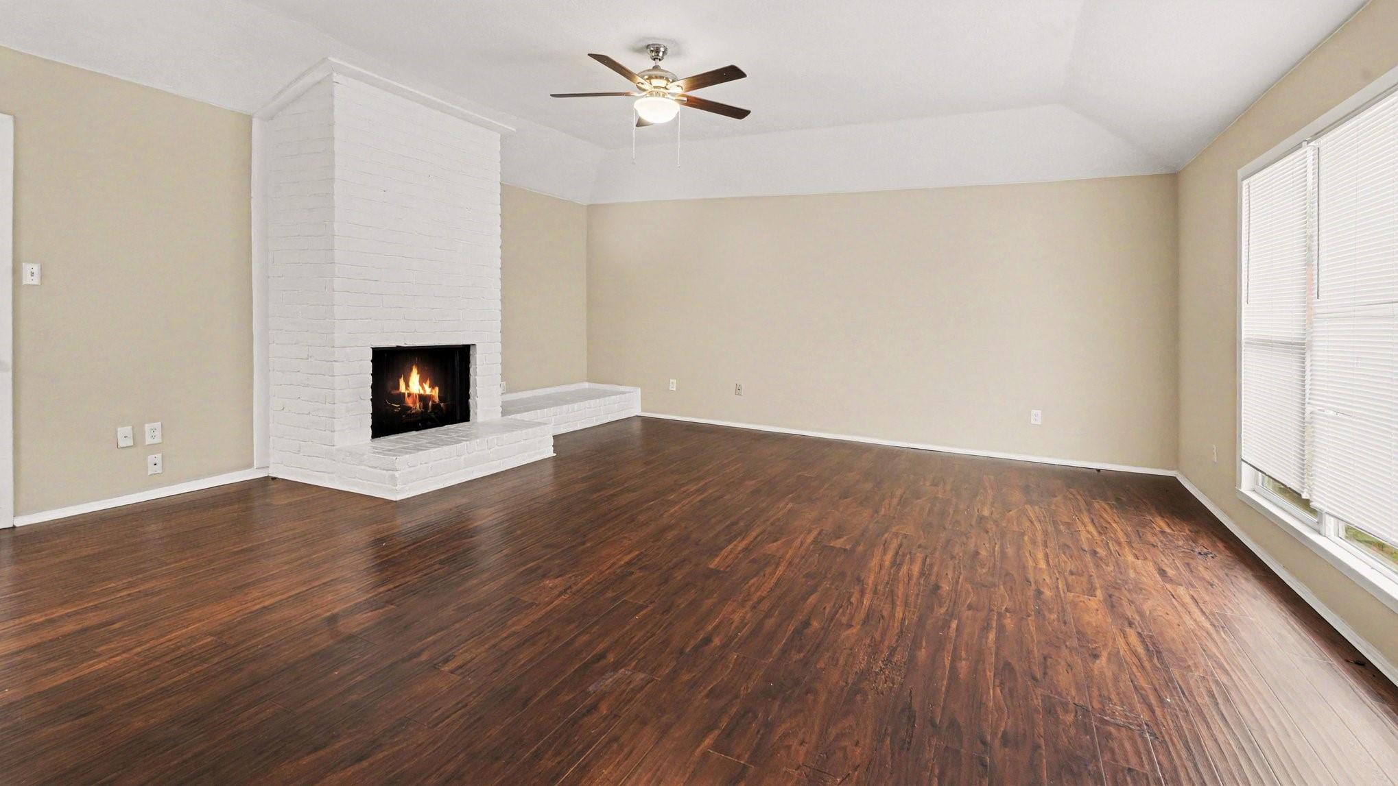 16318 Blackhawk Boulevard Property Photo 6