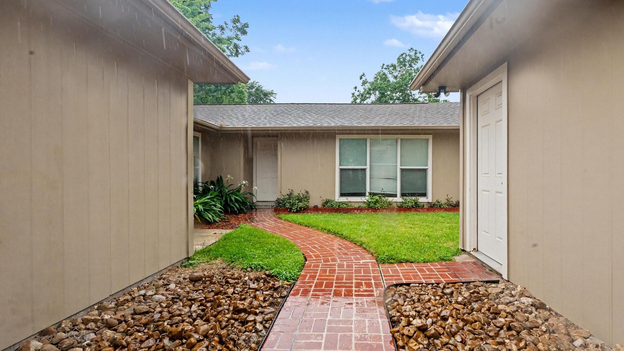 16318 Blackhawk Boulevard Property Photo 23