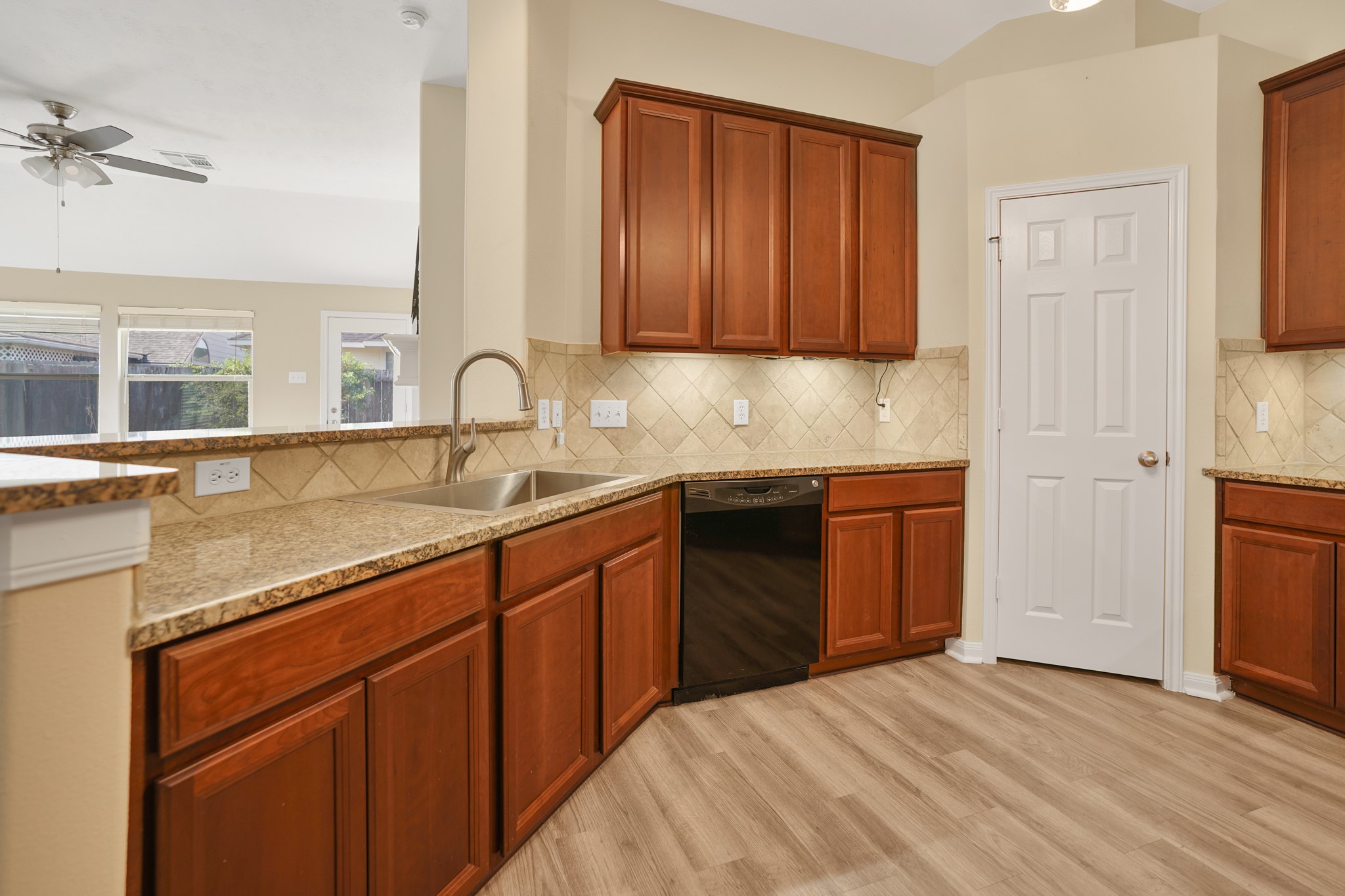 21558 Duke Alexander Drive Property Photo 22