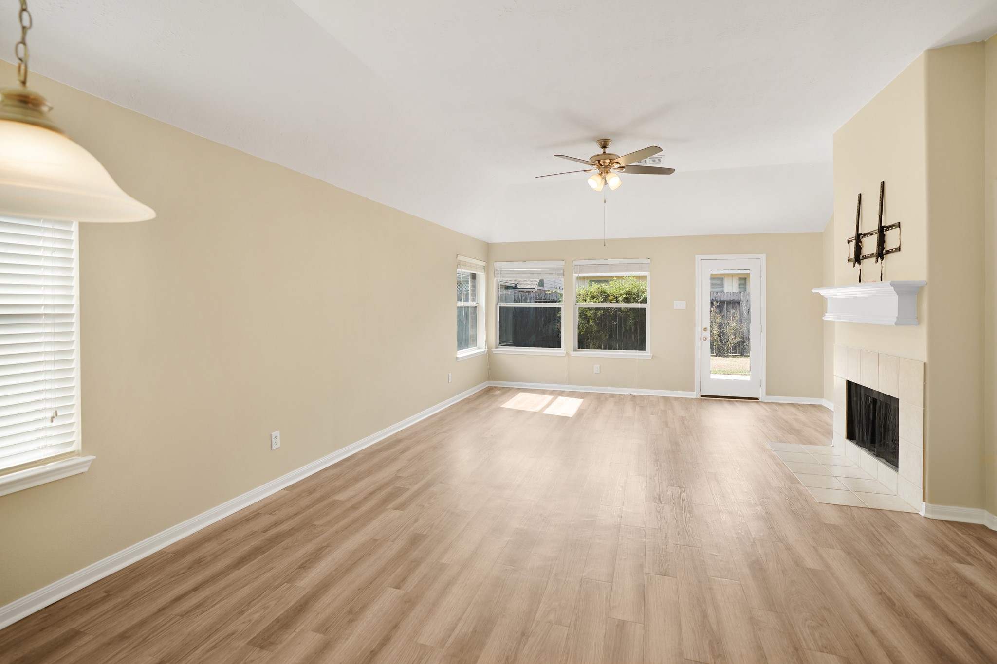 21558 Duke Alexander Drive Property Photo 23