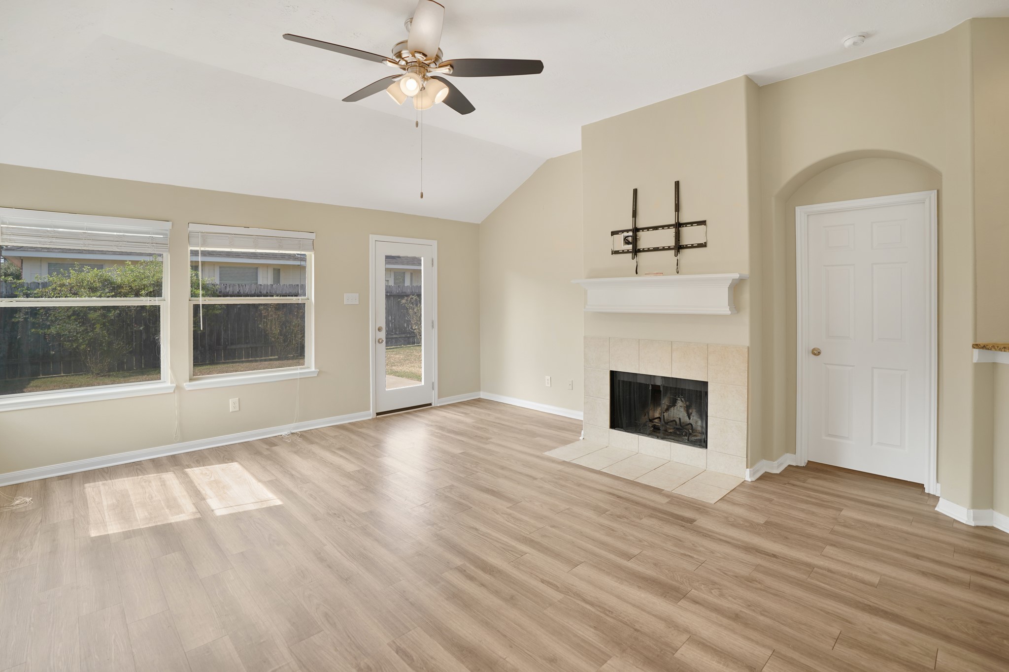 21558 Duke Alexander Drive Property Photo 25