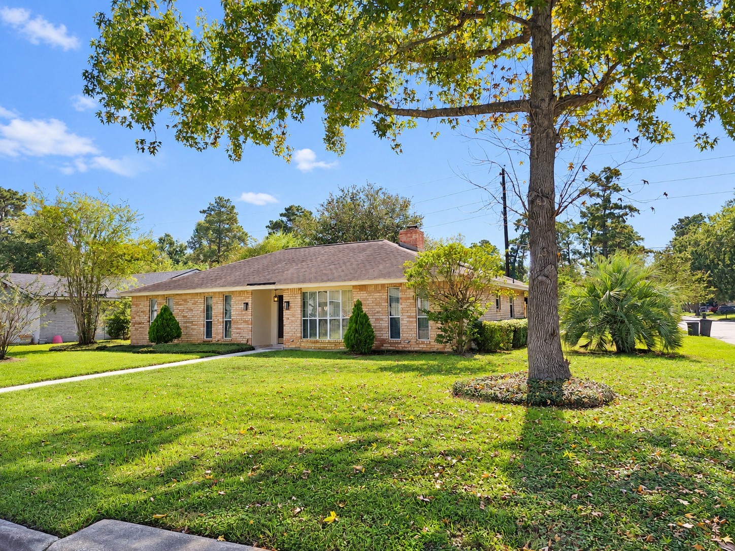 4402 Monteith Drive Property Photo 1
