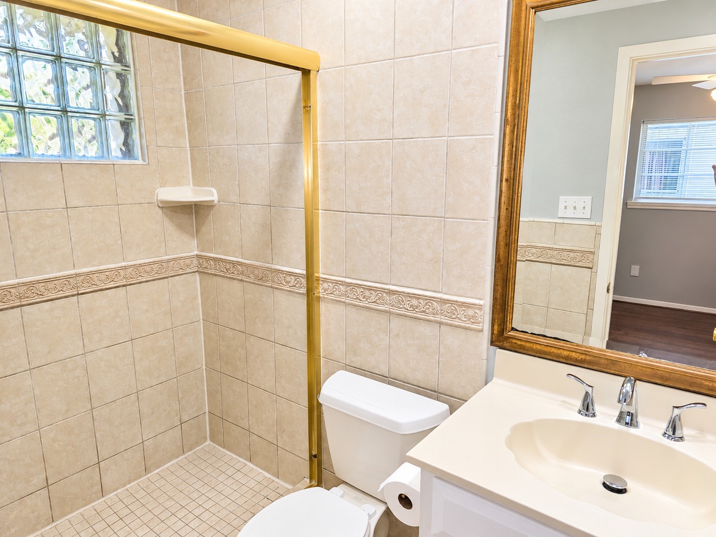 4402 Monteith Drive Property Photo 8
