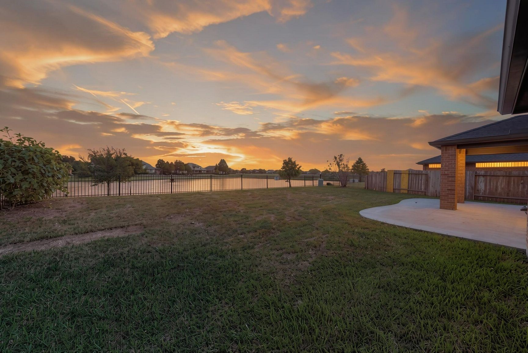 8803 Jamison Drive Property Photo 3