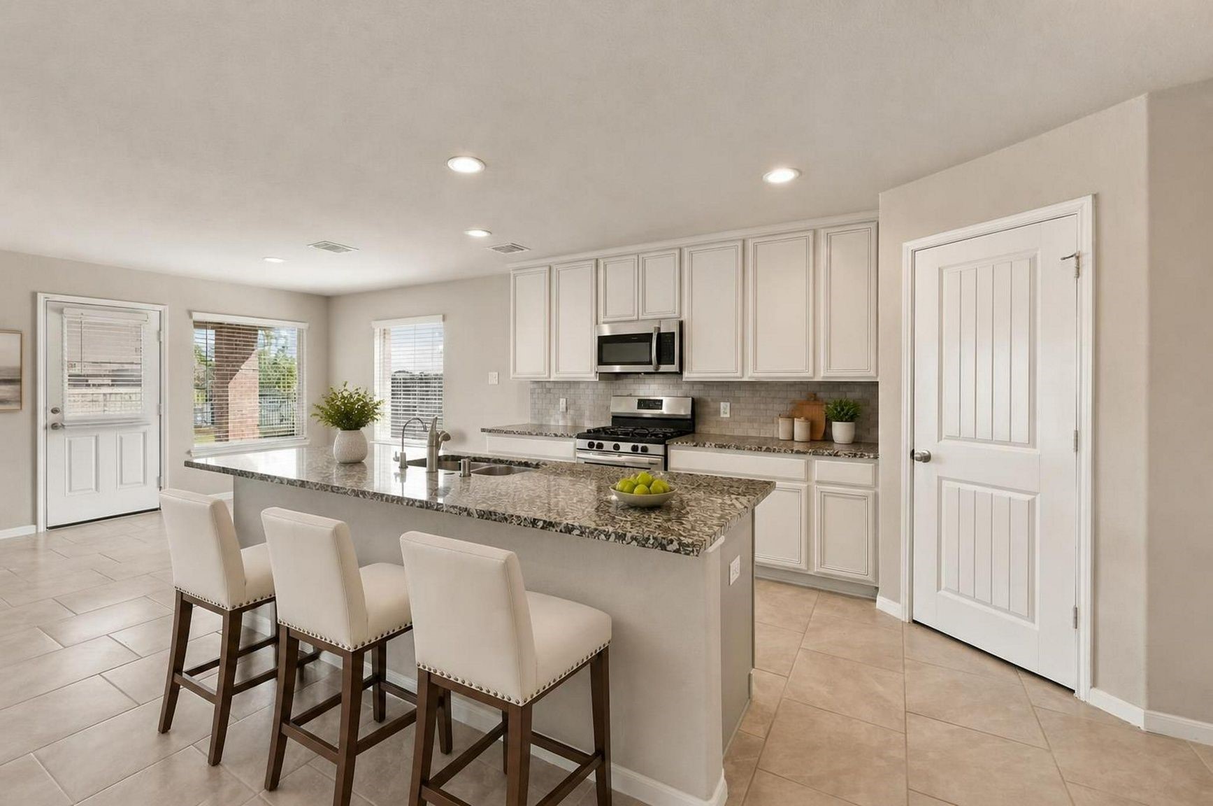 8803 Jamison Drive Property Photo 10