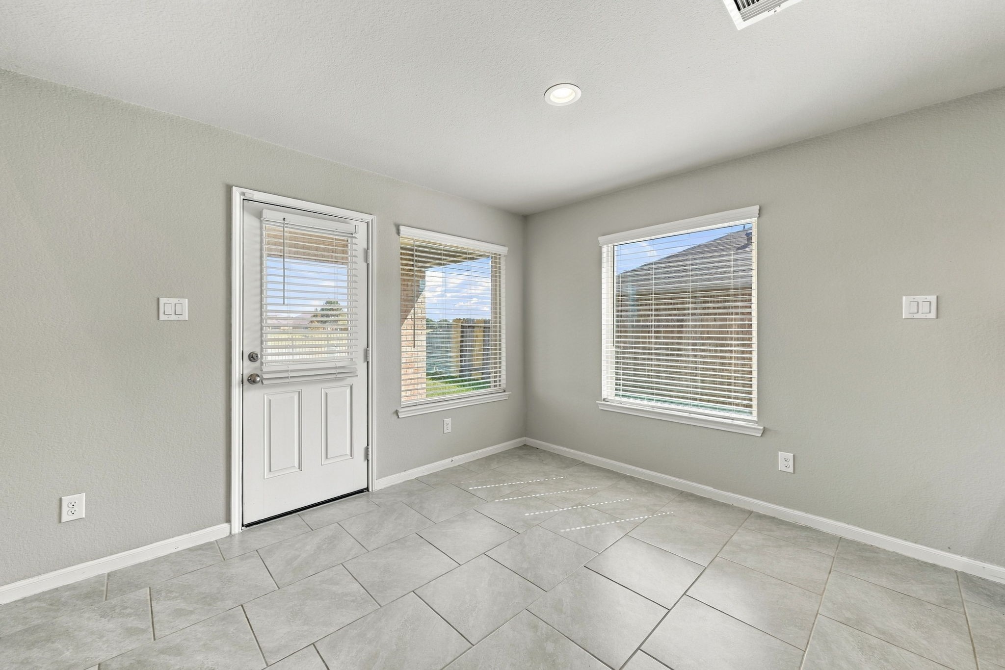 8803 Jamison Drive Property Photo 18