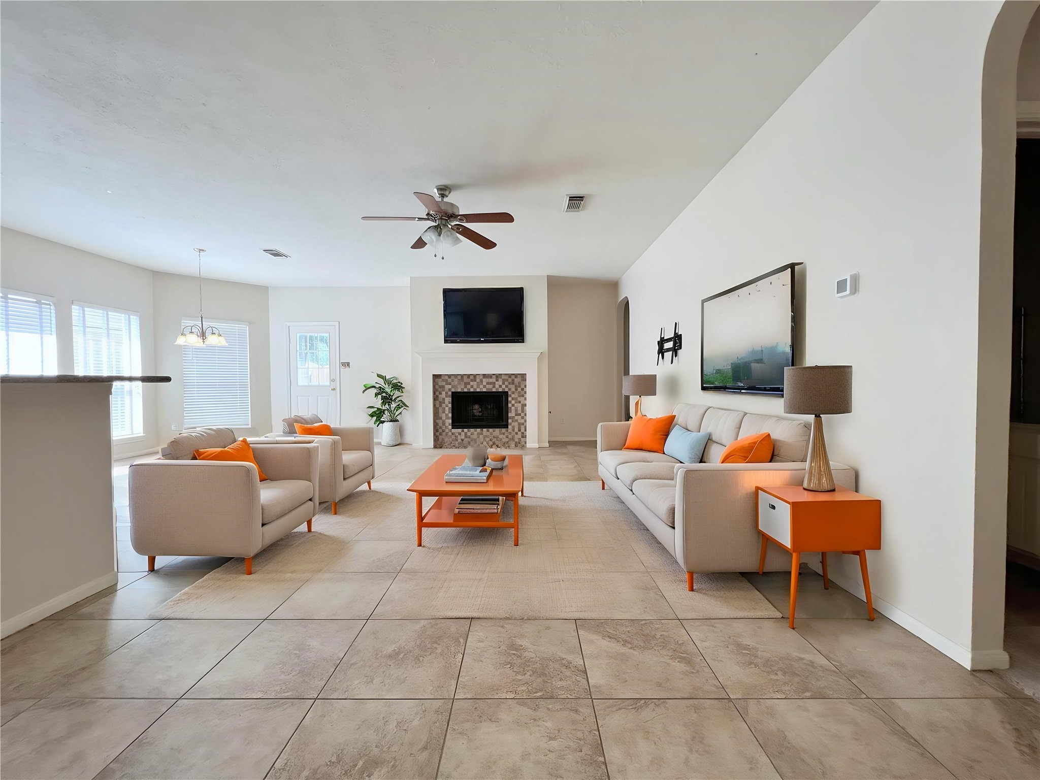 4723 Silverlake Drive Property Photo 6