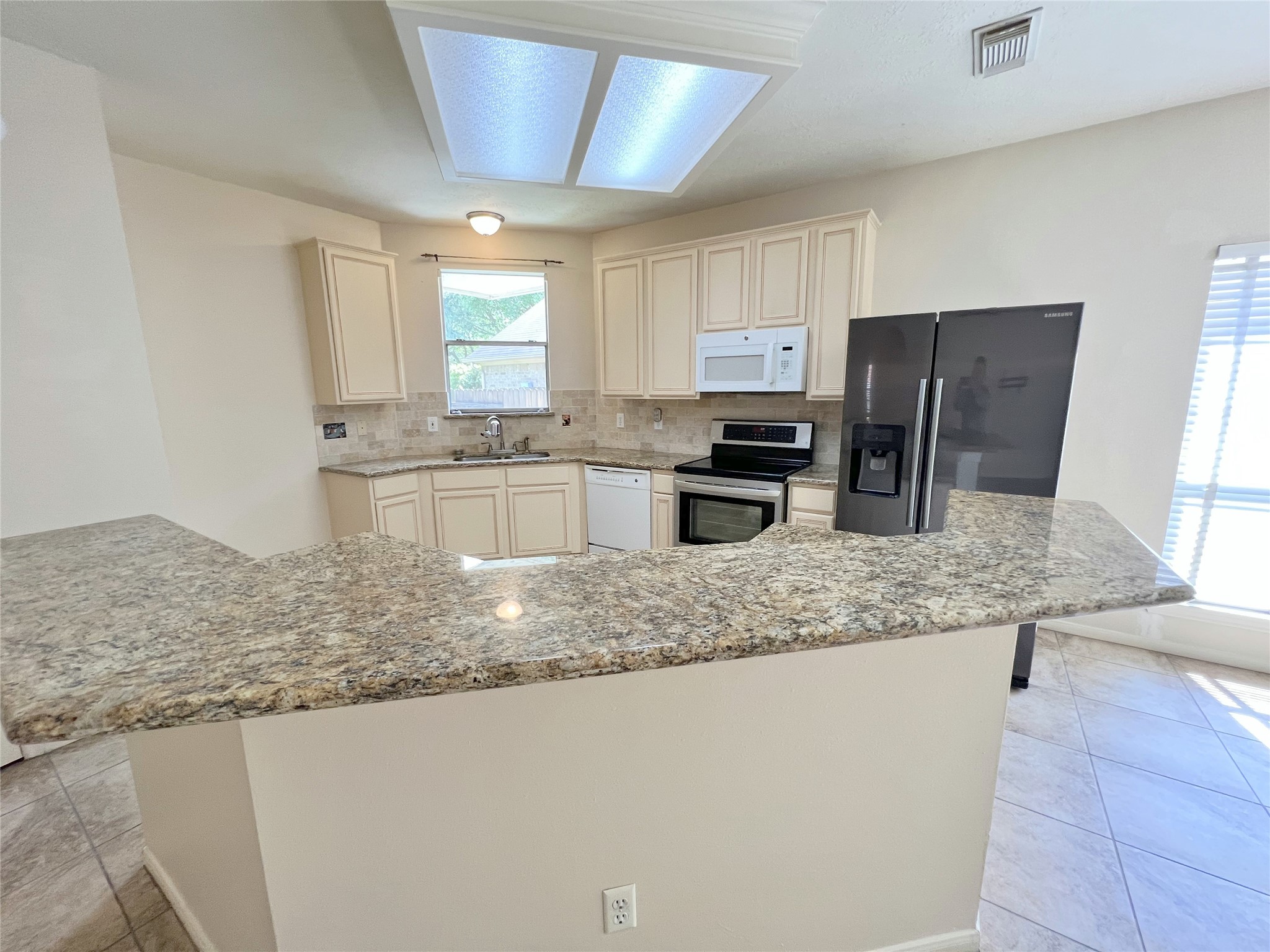 4723 Silverlake Drive Property Photo 15