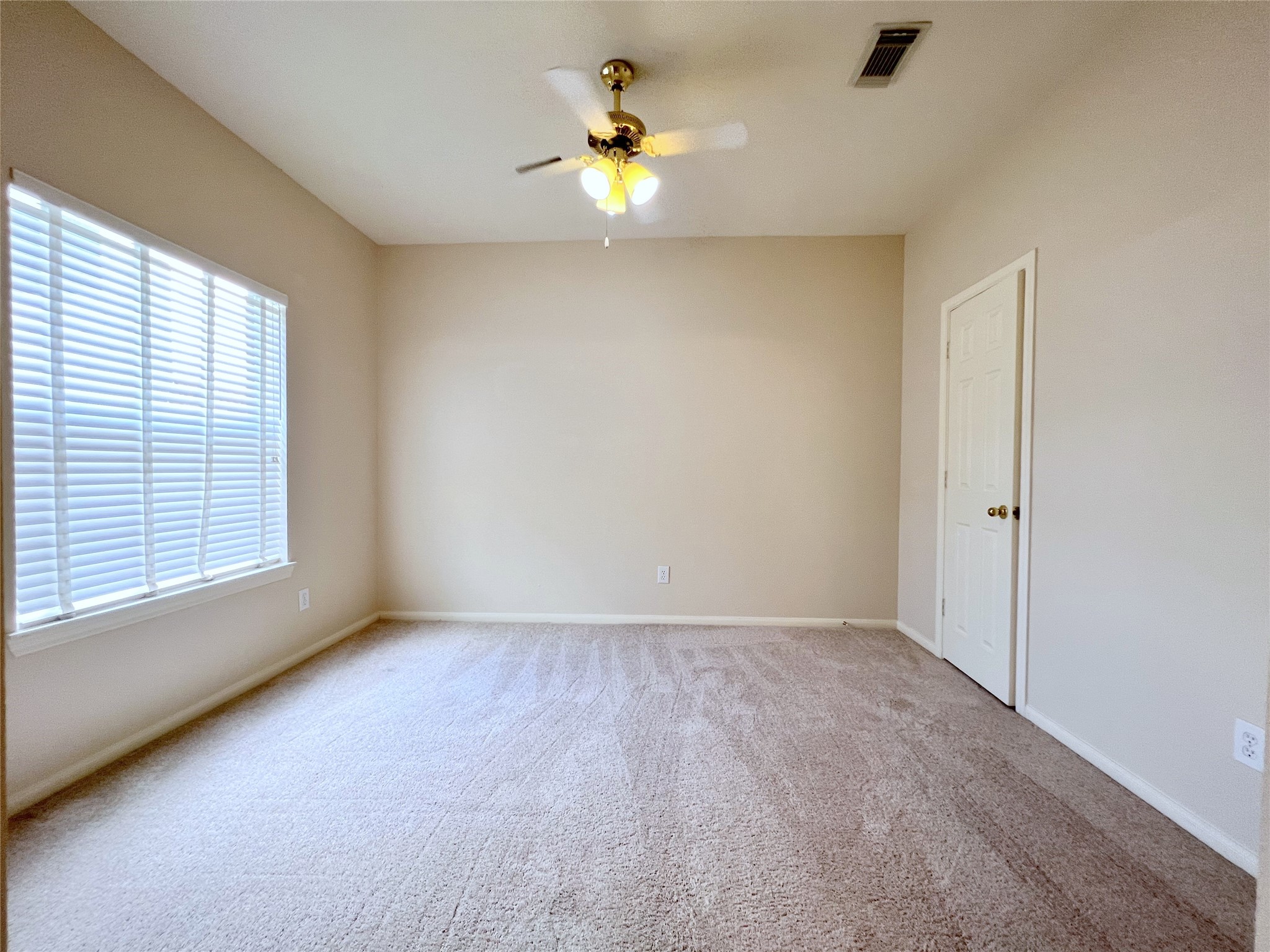 4723 Silverlake Drive Property Photo 20