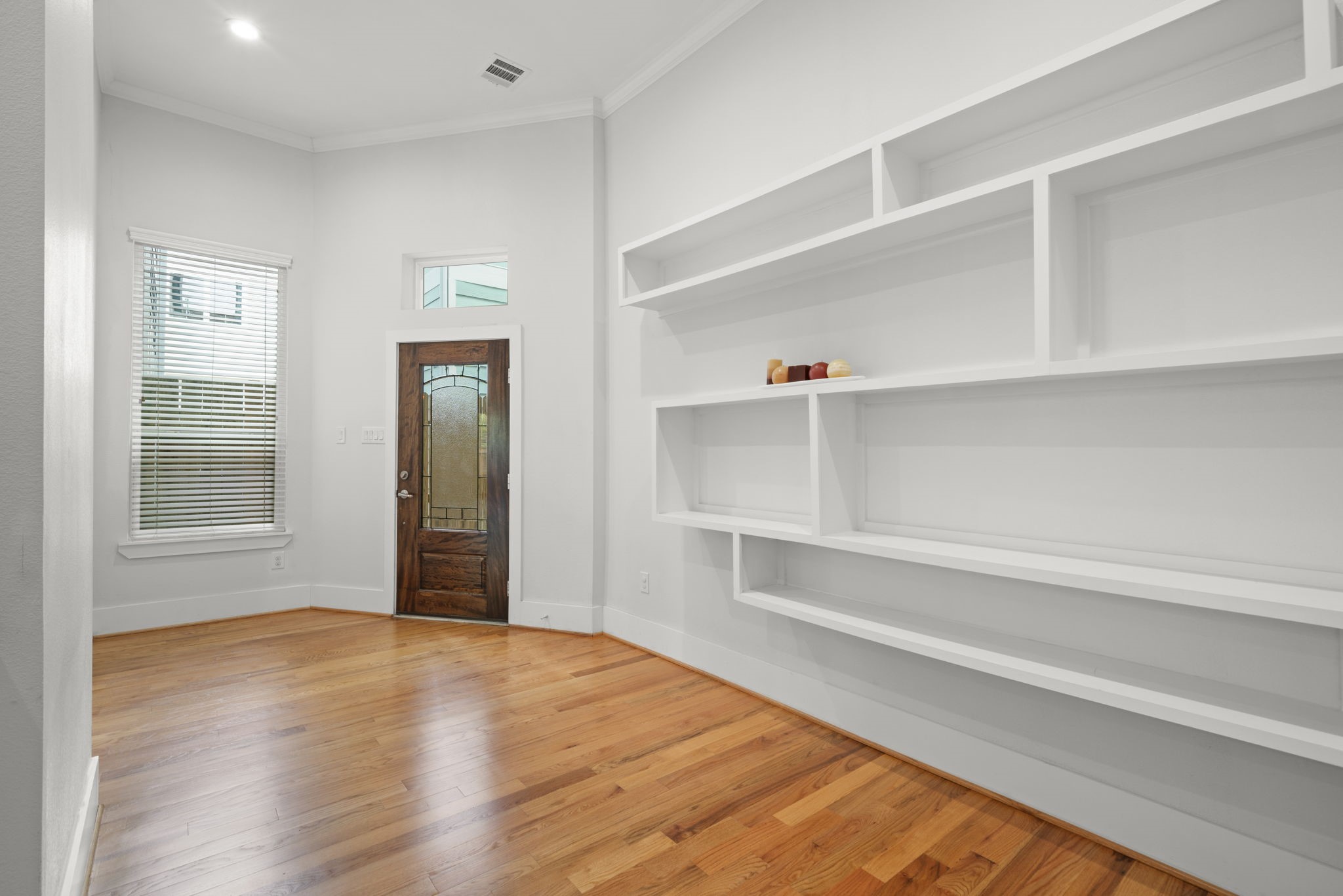 206 Burr Street A Property Photo 5