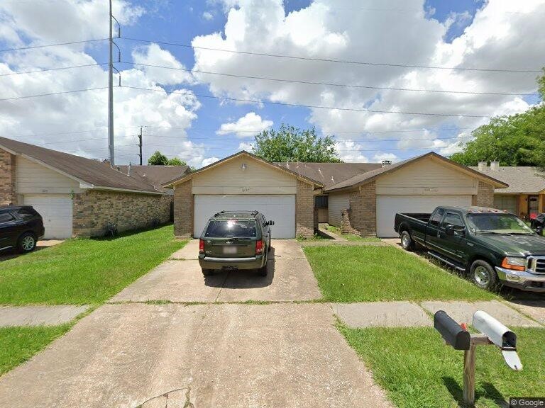 10143 Inwood Hollow Lane Property Photo 1