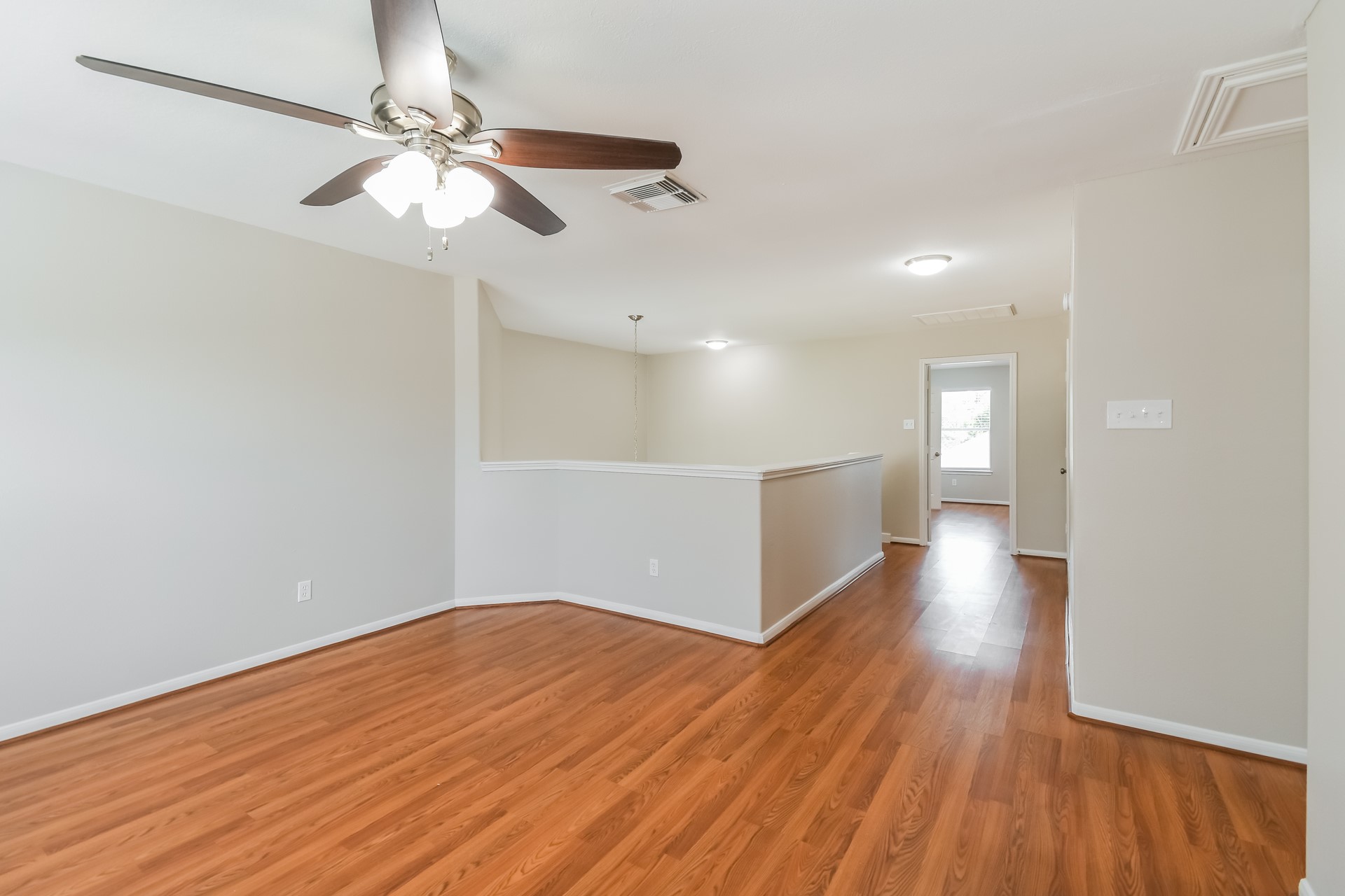 1060 Cabot Cove Property Photo 9