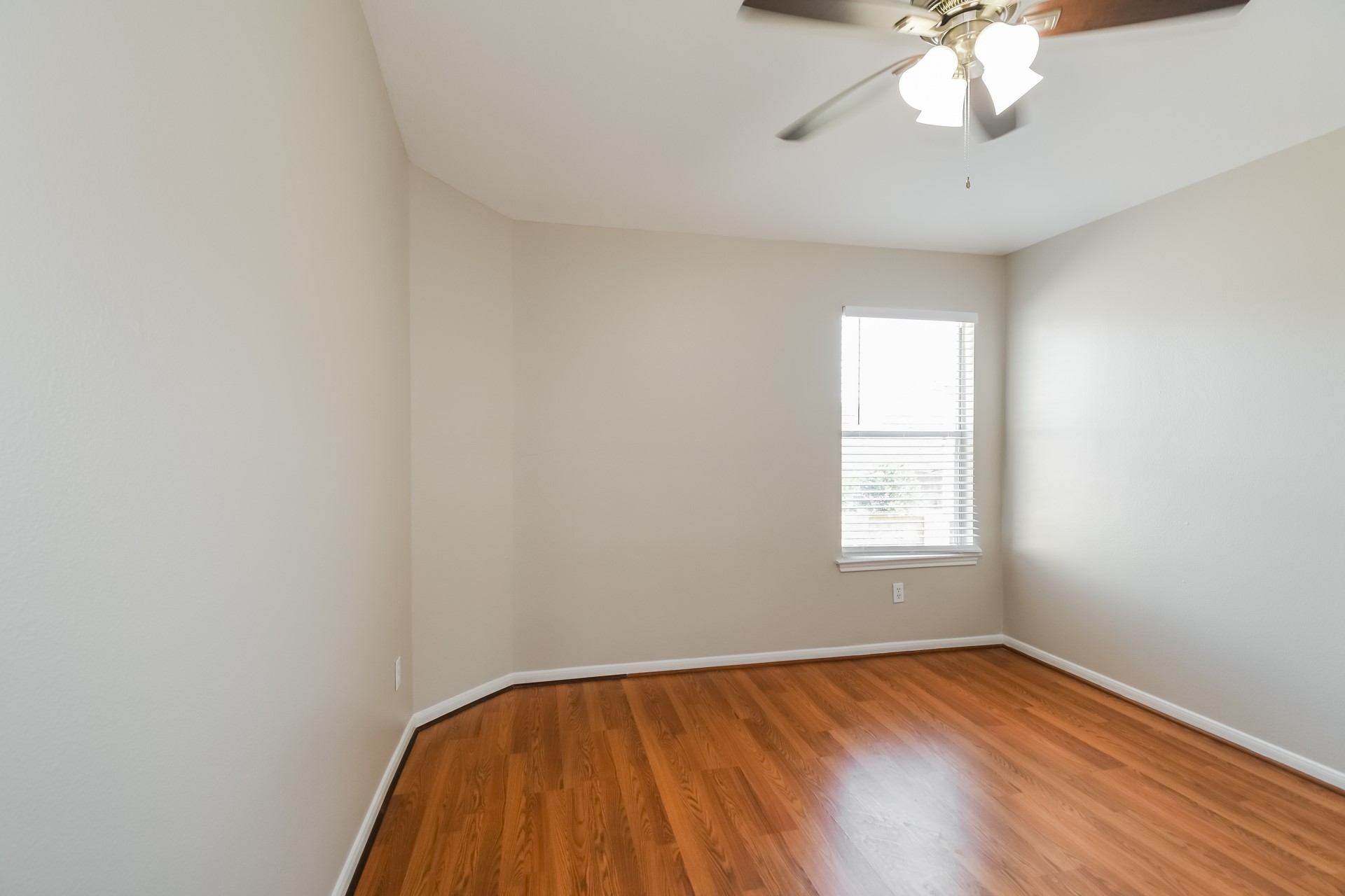 1060 Cabot Cove Property Photo 14