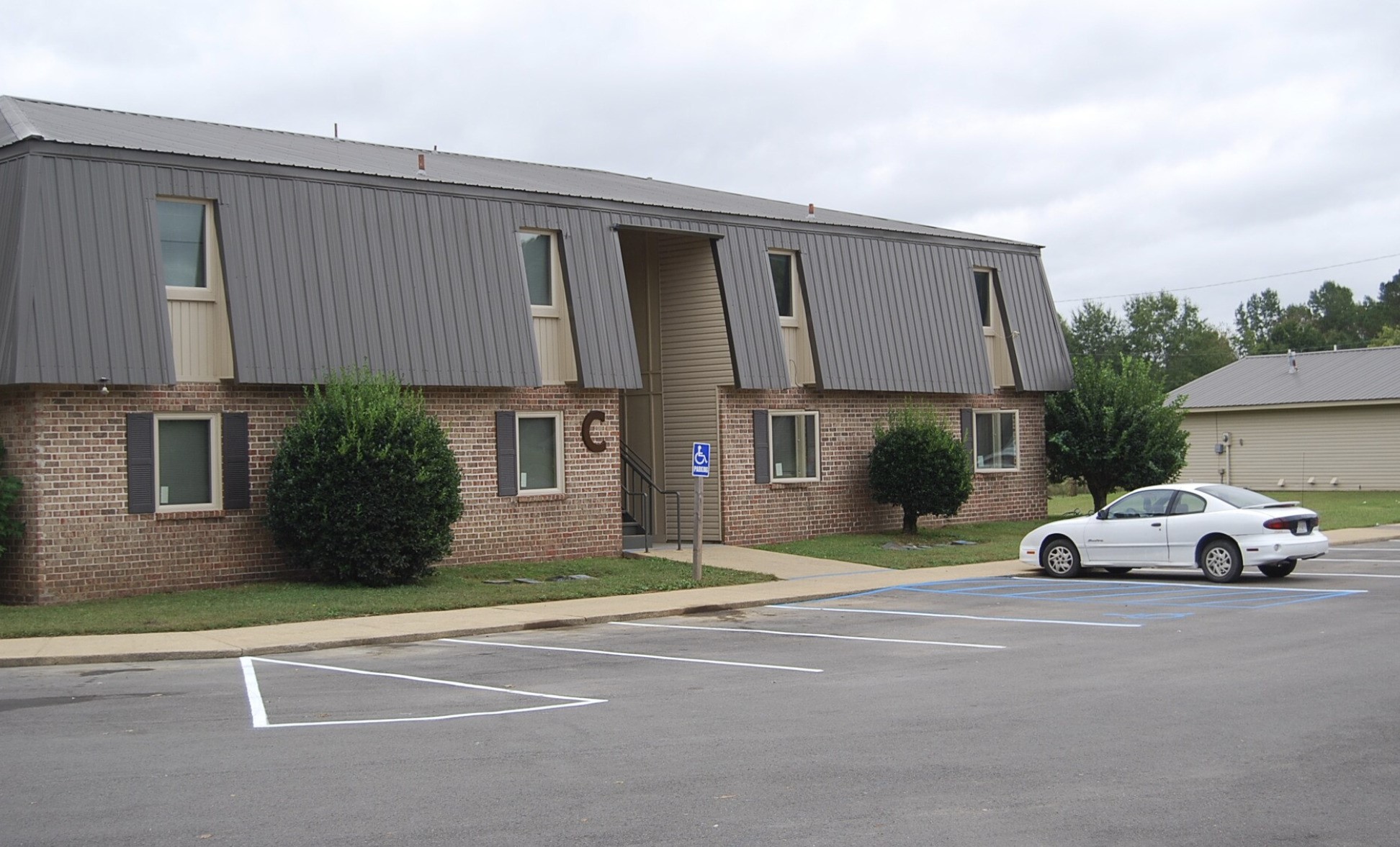 1130 Old Mount Carmel Rd Property Photo 2