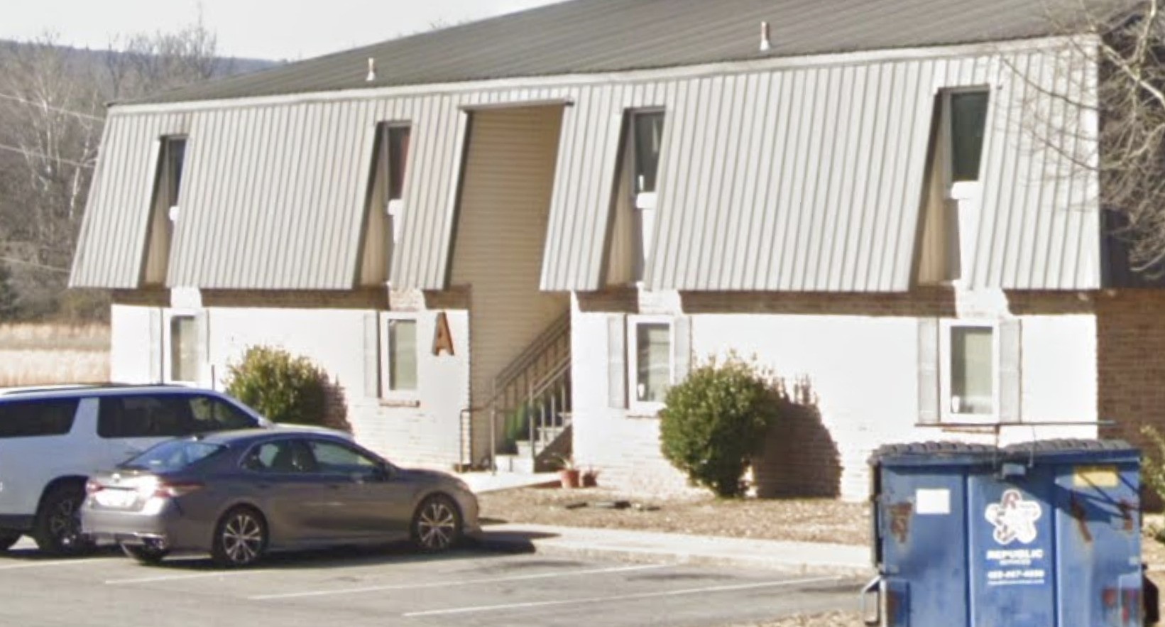 1130 Old Mount Carmel Rd Property Photo 4