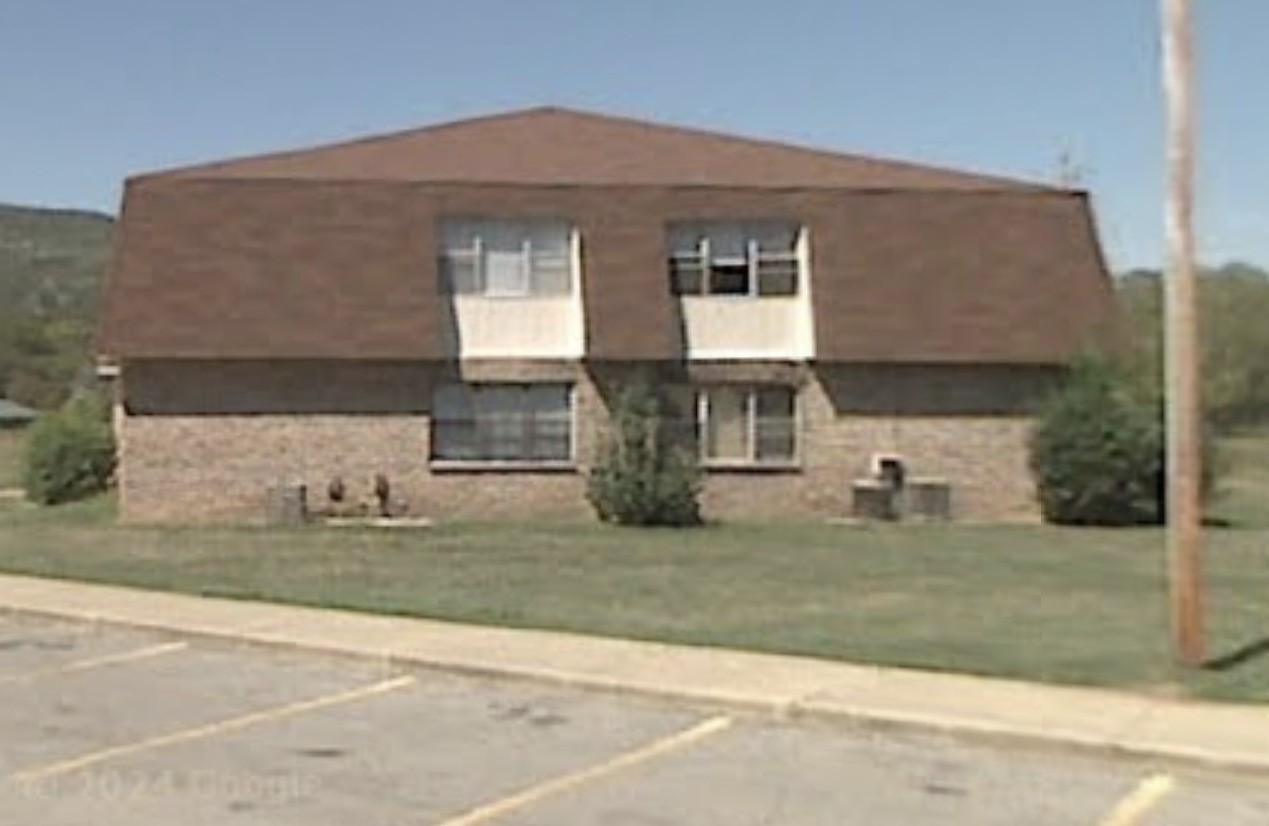 1130 Old Mount Carmel Rd Property Photo 5