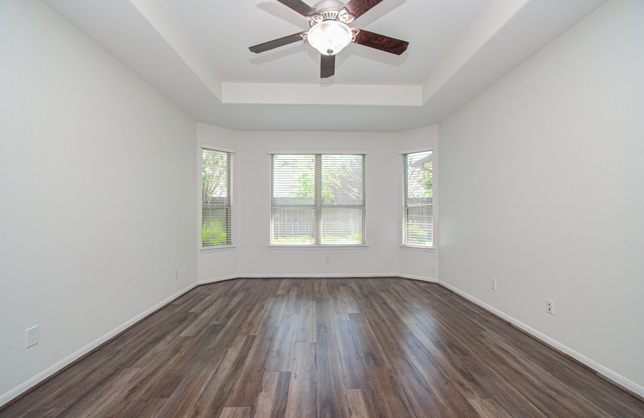 6030 Clymer Meadow Property Photo 20
