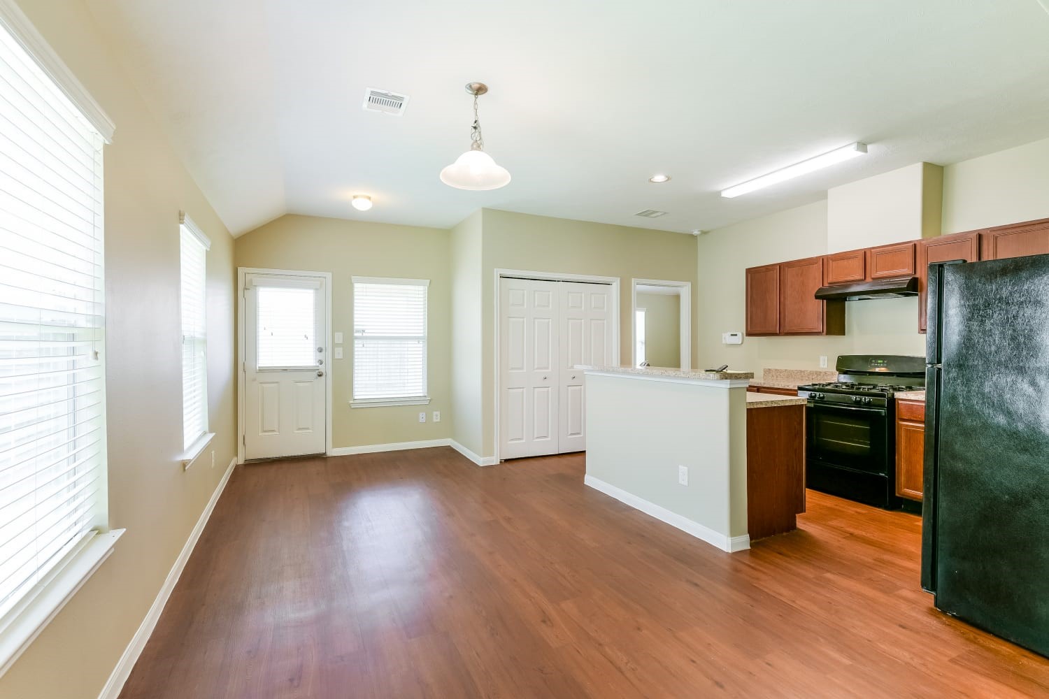 12022 Gregory Crossing Way Property Photo 7