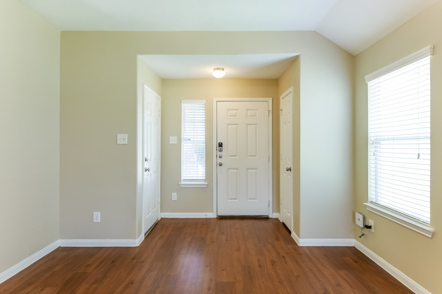 12022 Gregory Crossing Way Property Photo 14