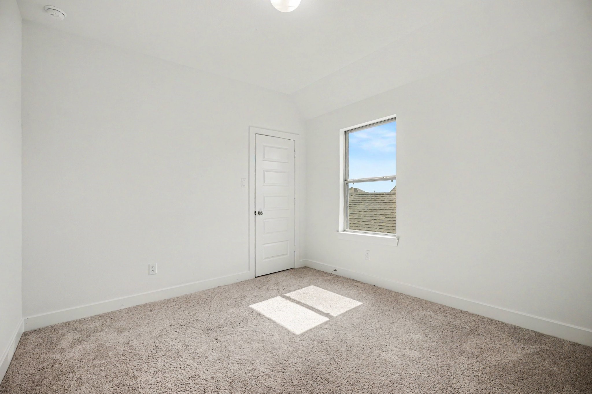 13701 Seneca Lake Drive Property Photo 26