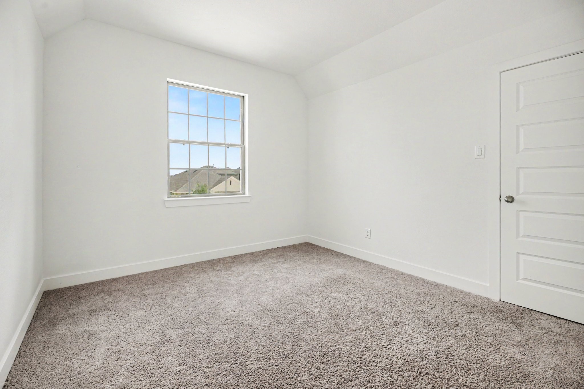 13701 Seneca Lake Drive Property Photo 27