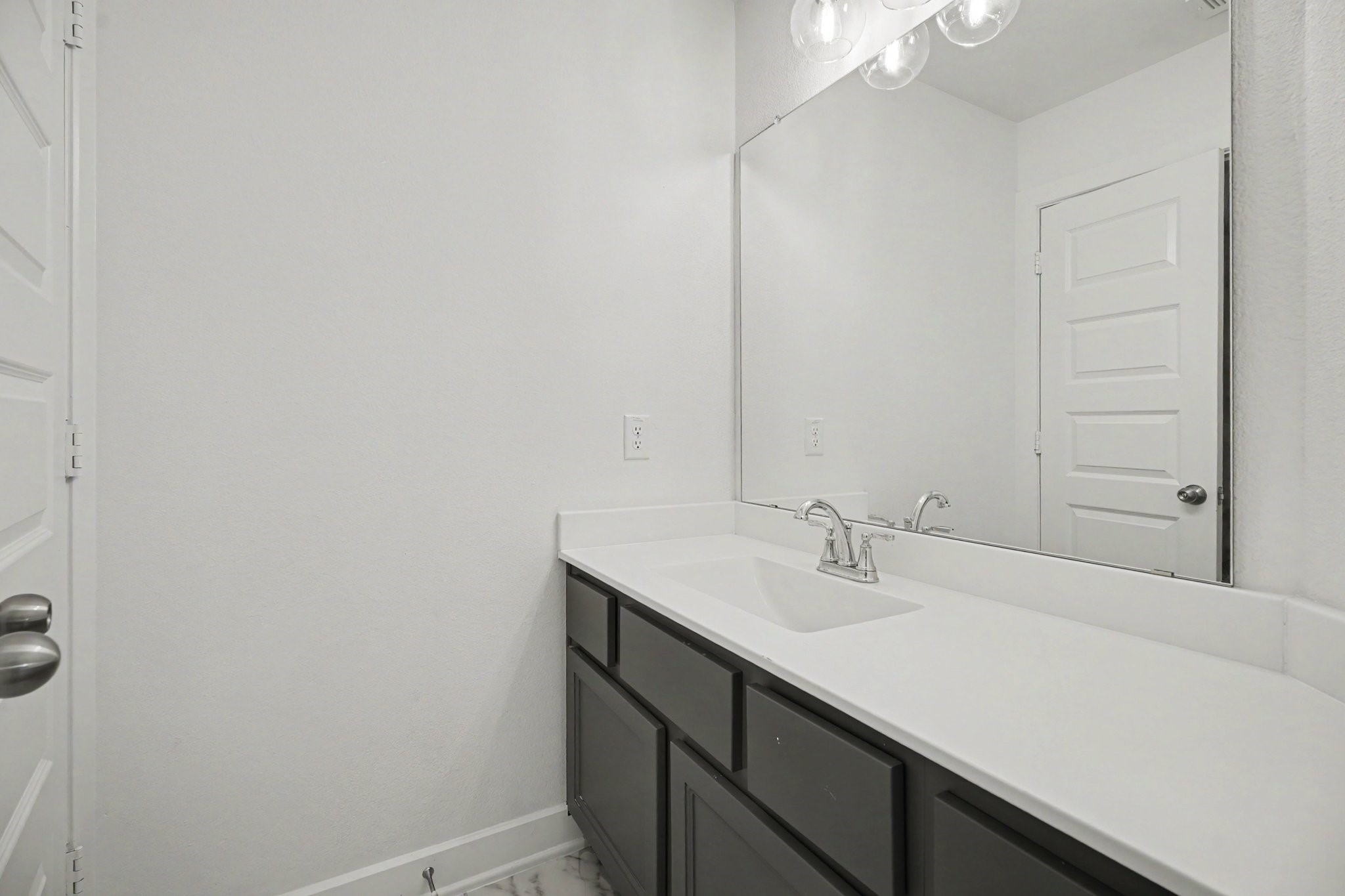 13701 Seneca Lake Drive Property Photo 33