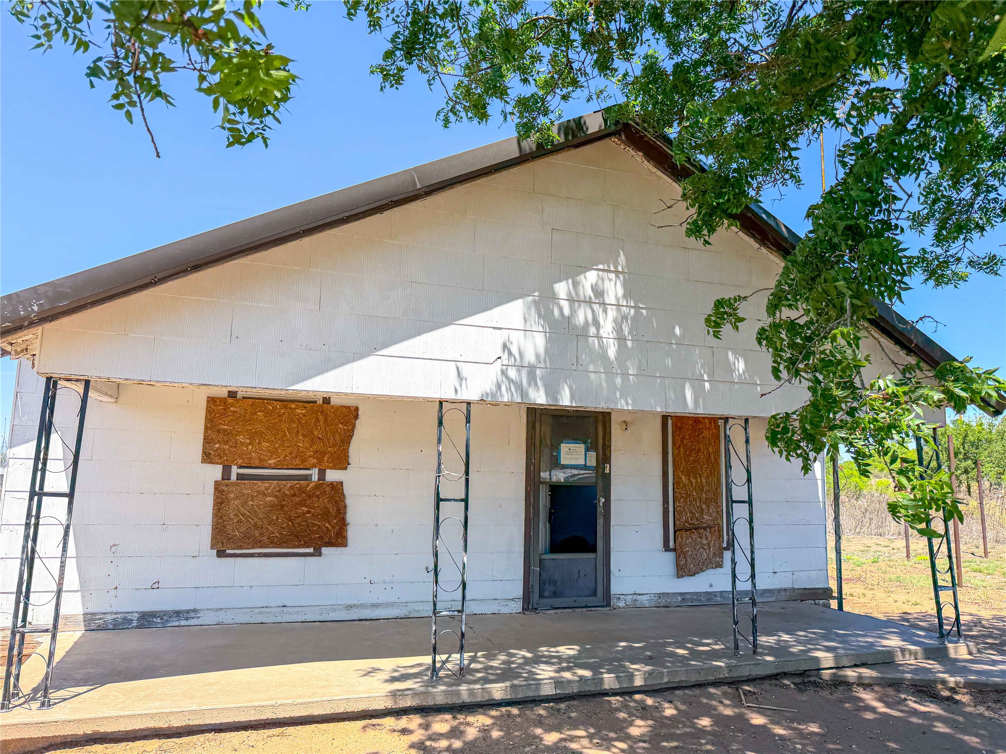 104 3rd Street Property Photo 3