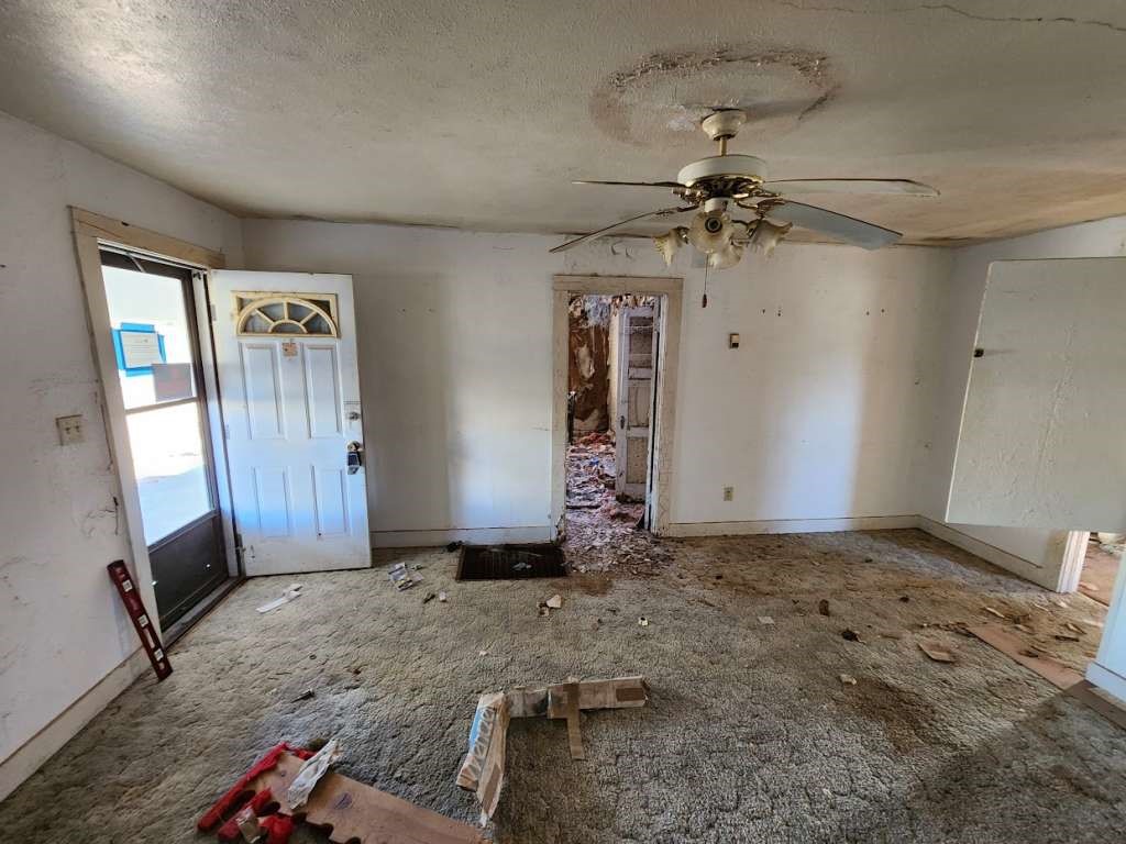 104 3rd Street Property Photo 4