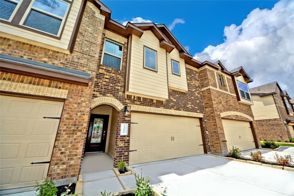 3332 Rainflower Springs Lane, Rosenberg TX 77471 Property Photo 1