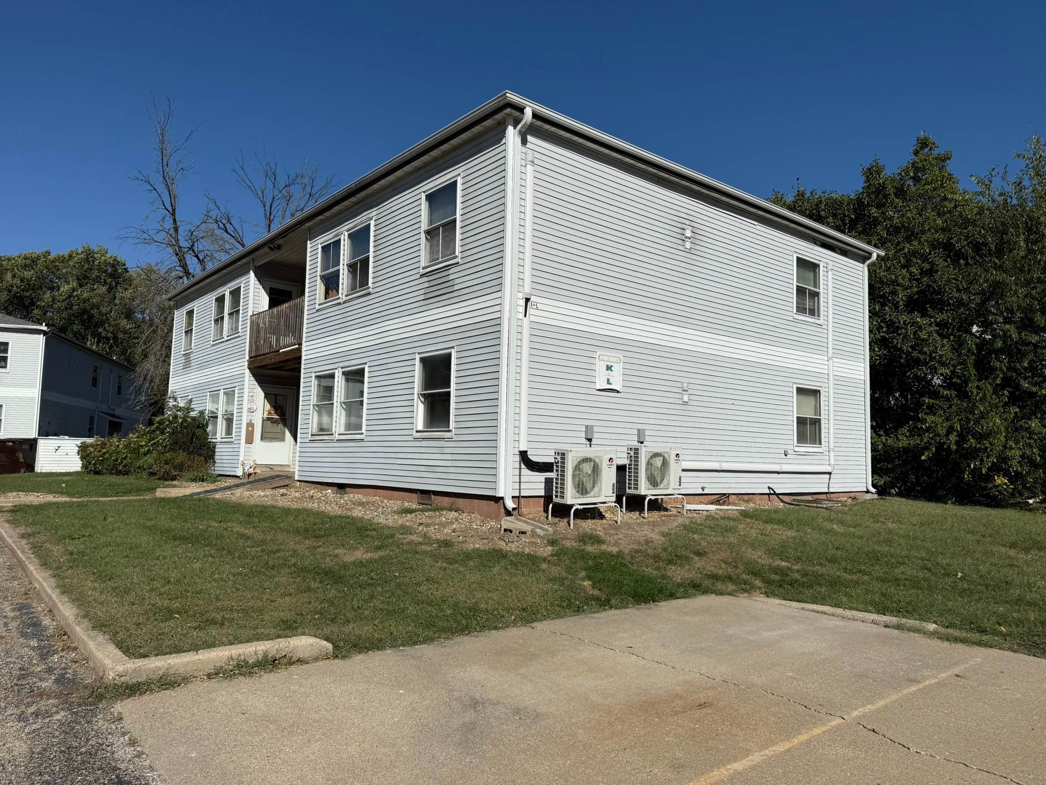 207 Stringtown Rd Property Photo 2