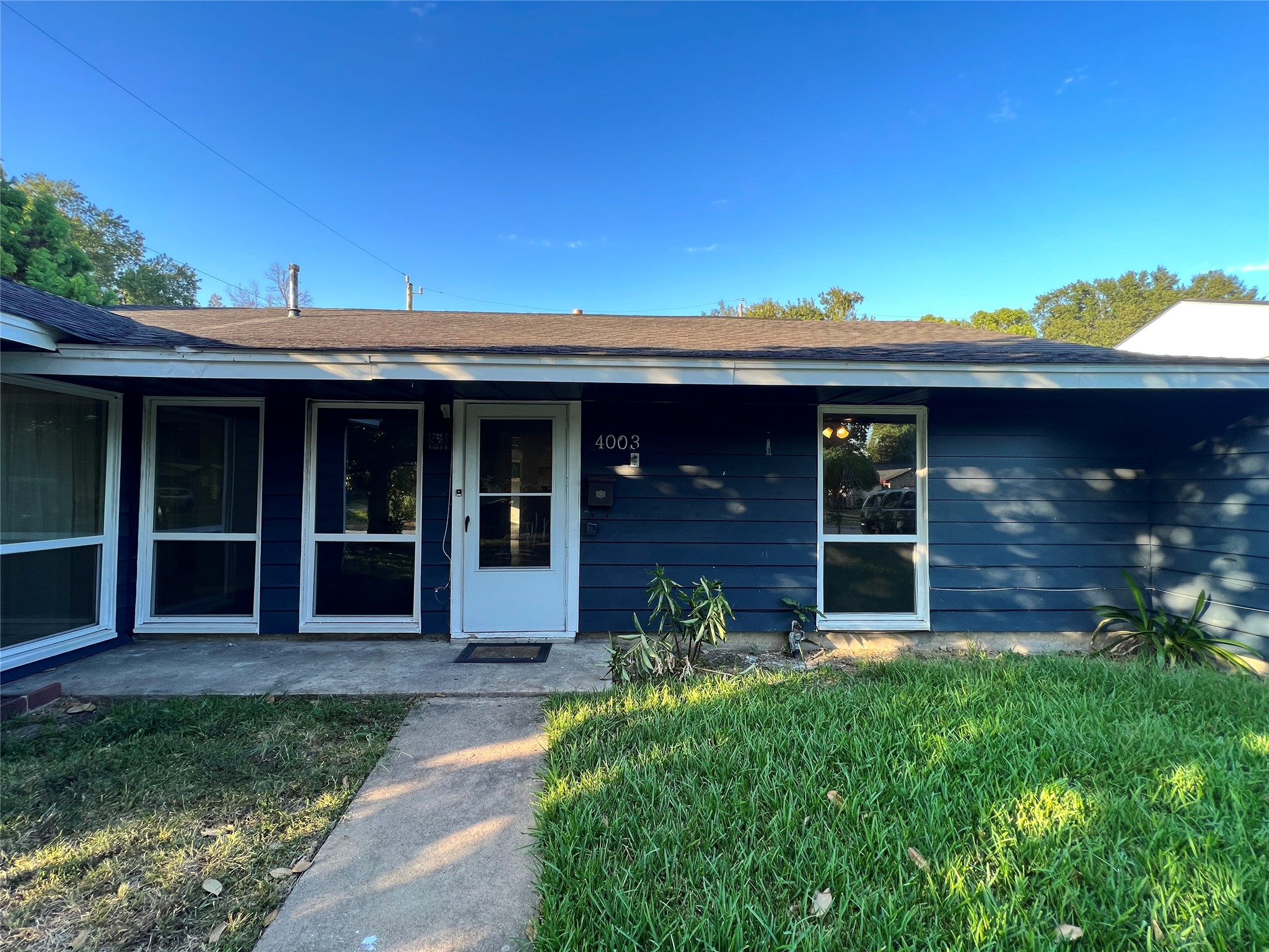 4003 Erby Street Property Photo 3
