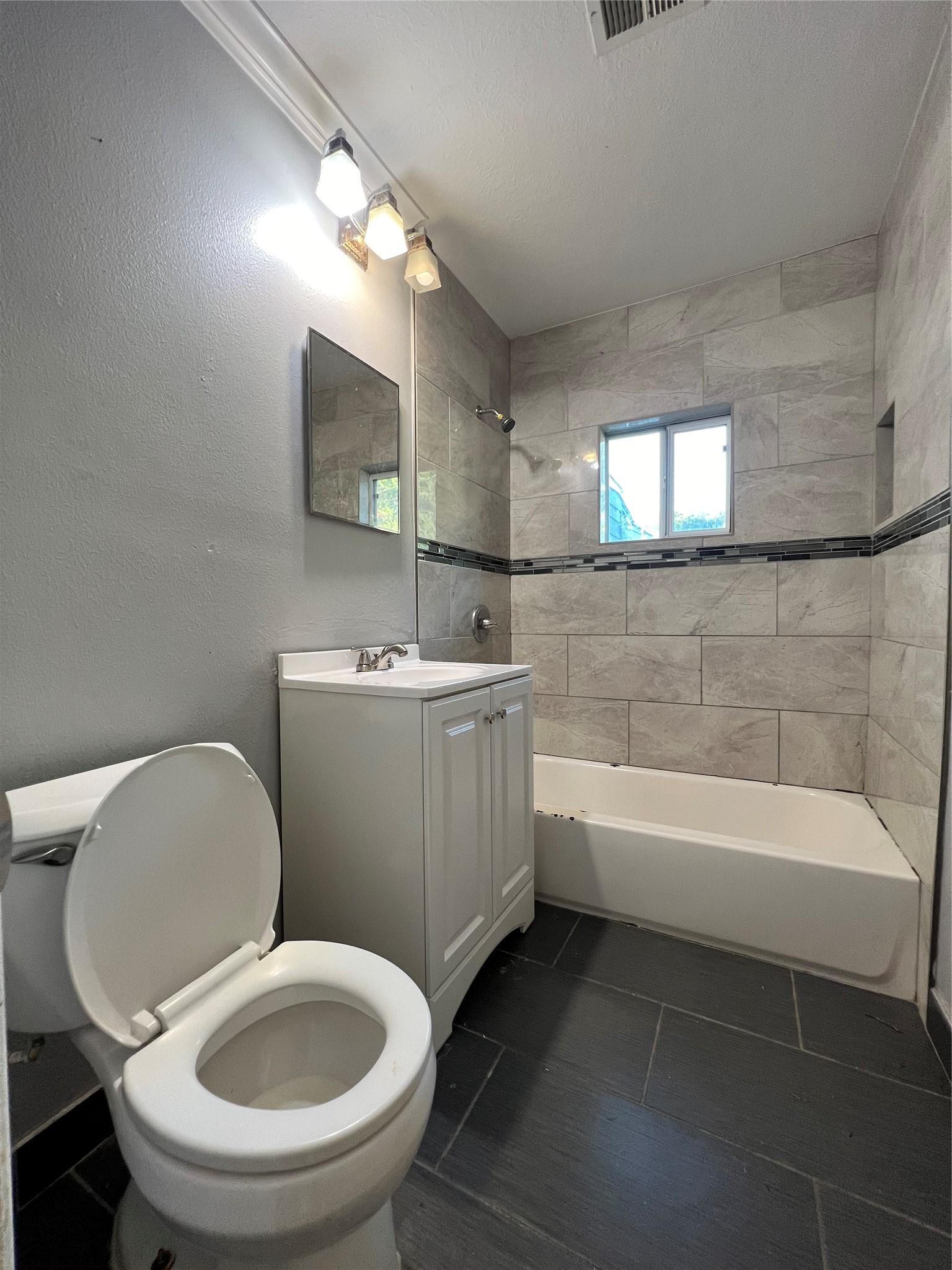 4003 Erby Street Property Photo 15