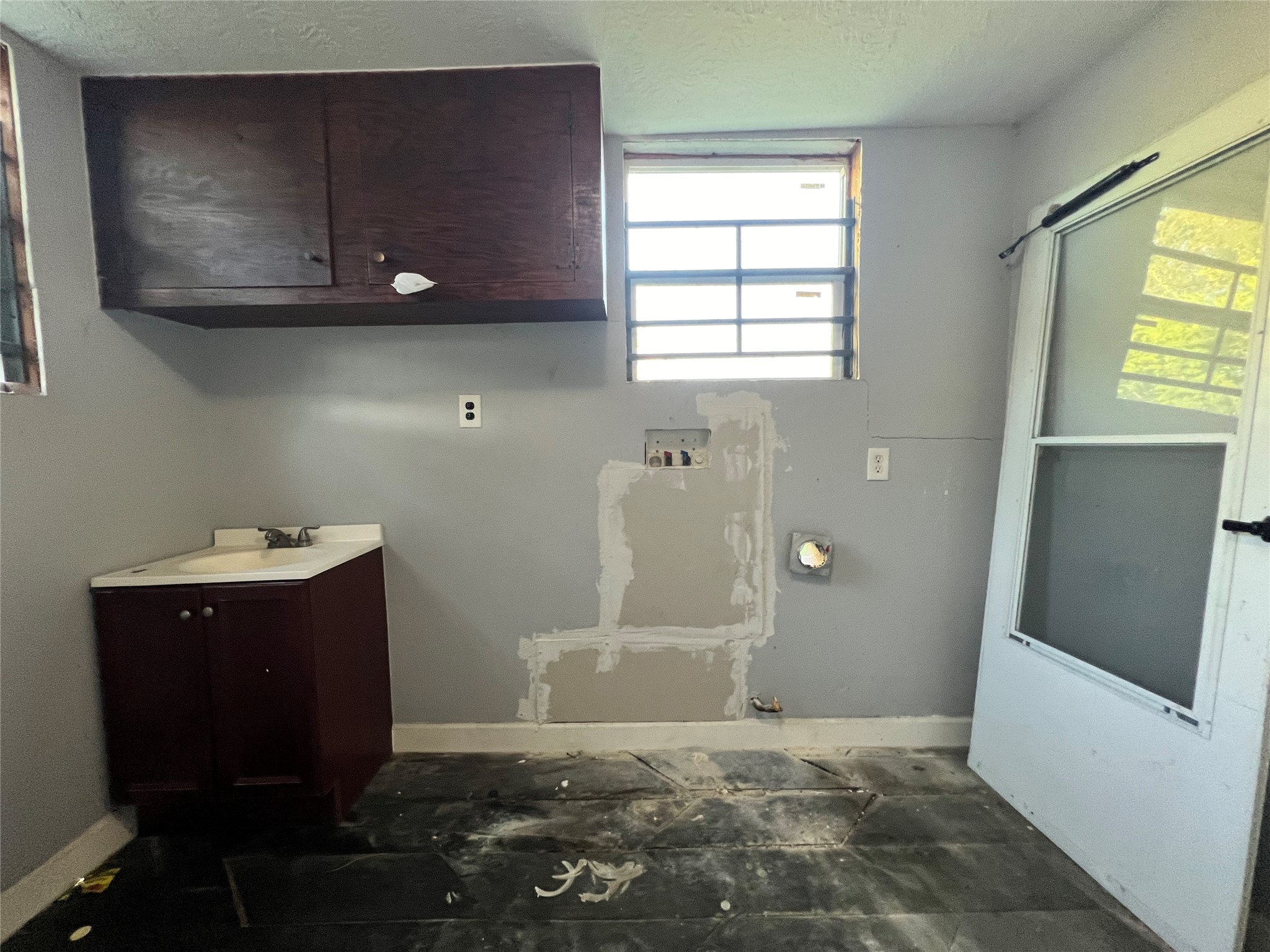 4003 Erby Street Property Photo 22