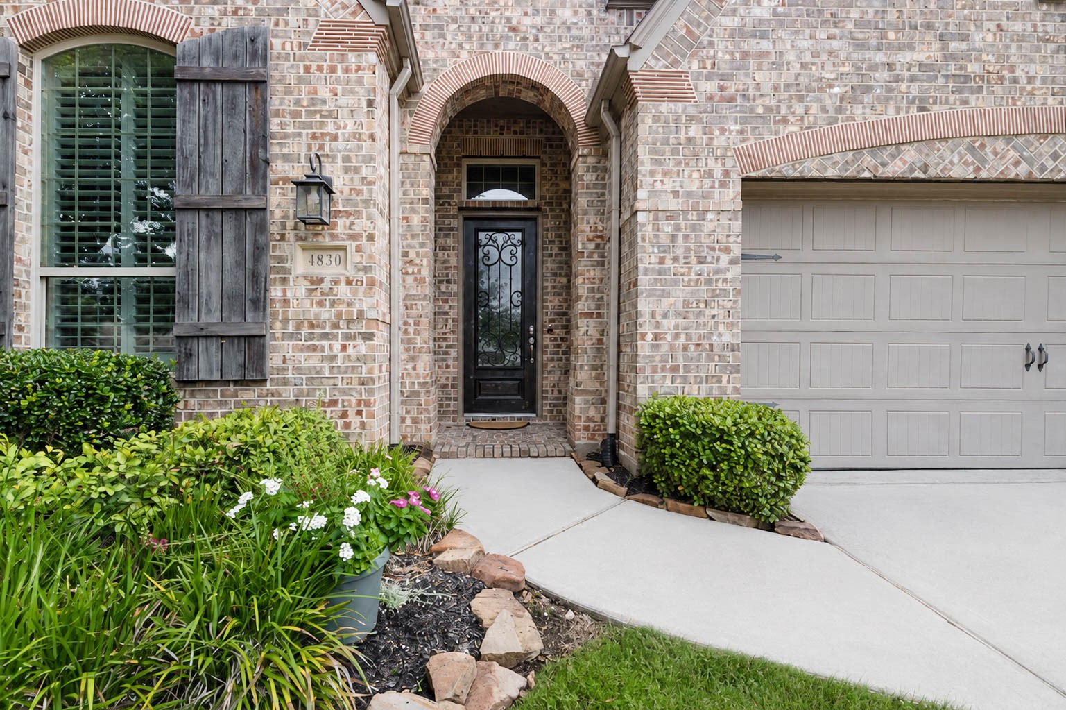 4830 Trickle Creek Drive Property Photo 8