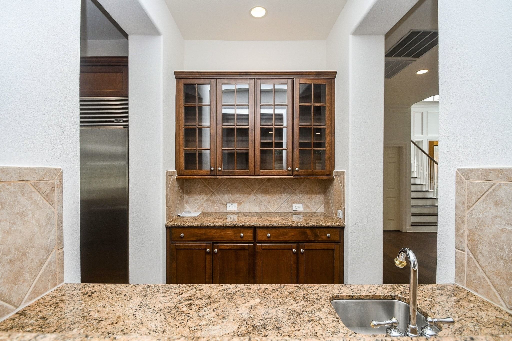 2826 Tudor Manor Property Photo 11