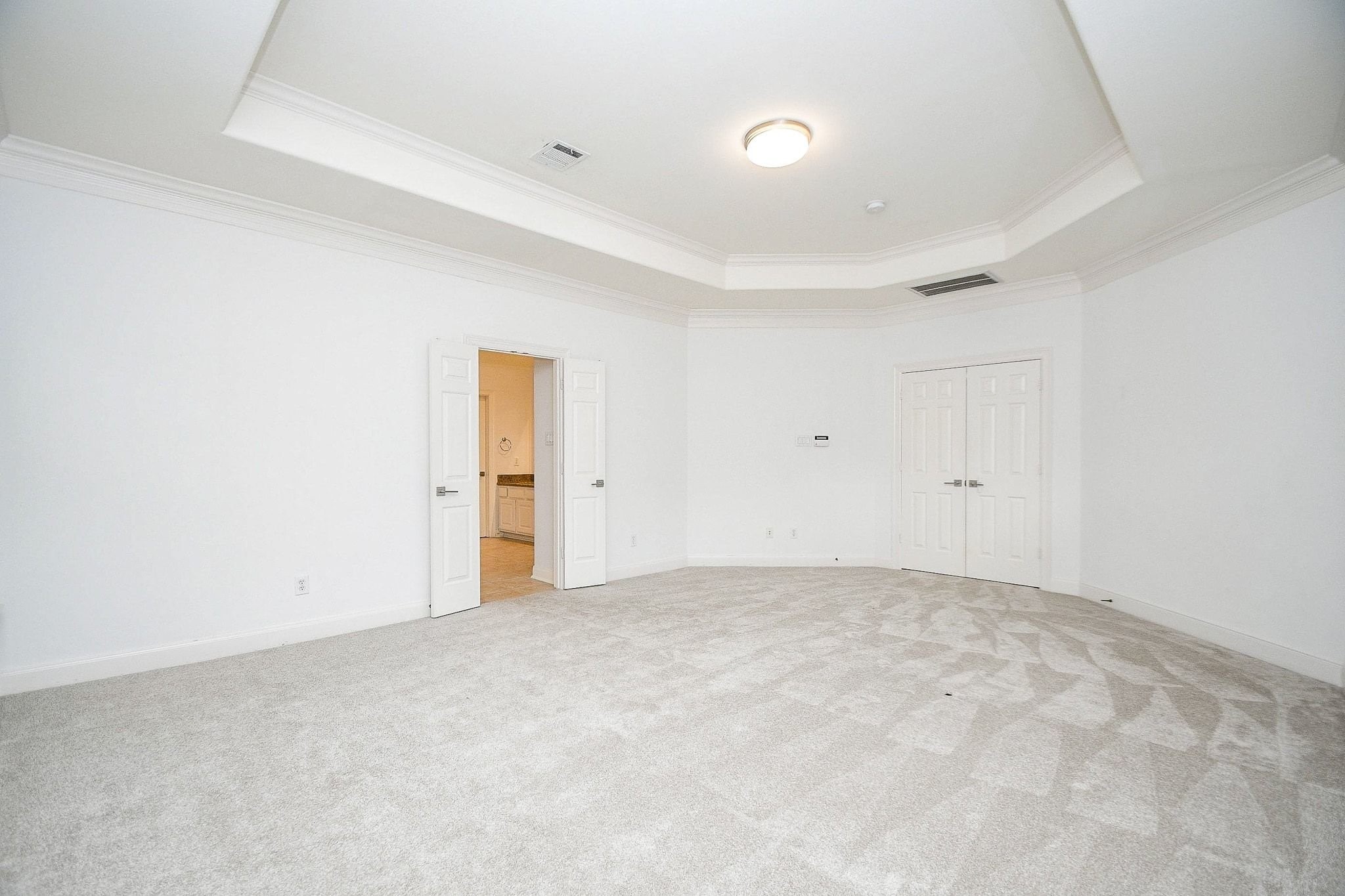 2826 Tudor Manor Property Photo 20