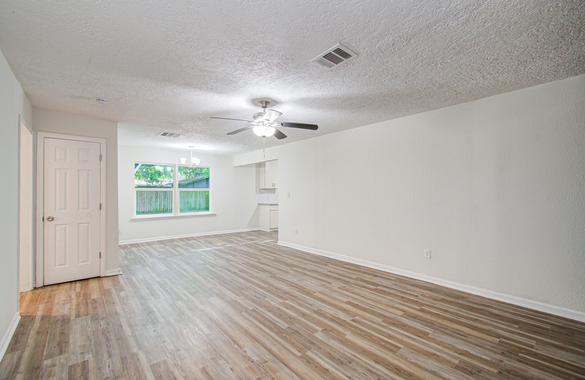5634 Ridgeway Drive Property Photo 14