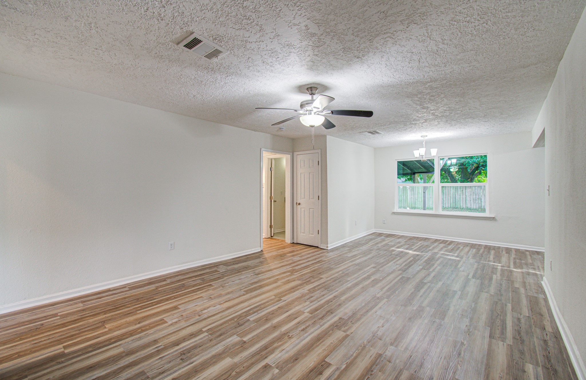 5634 Ridgeway Drive Property Photo 18