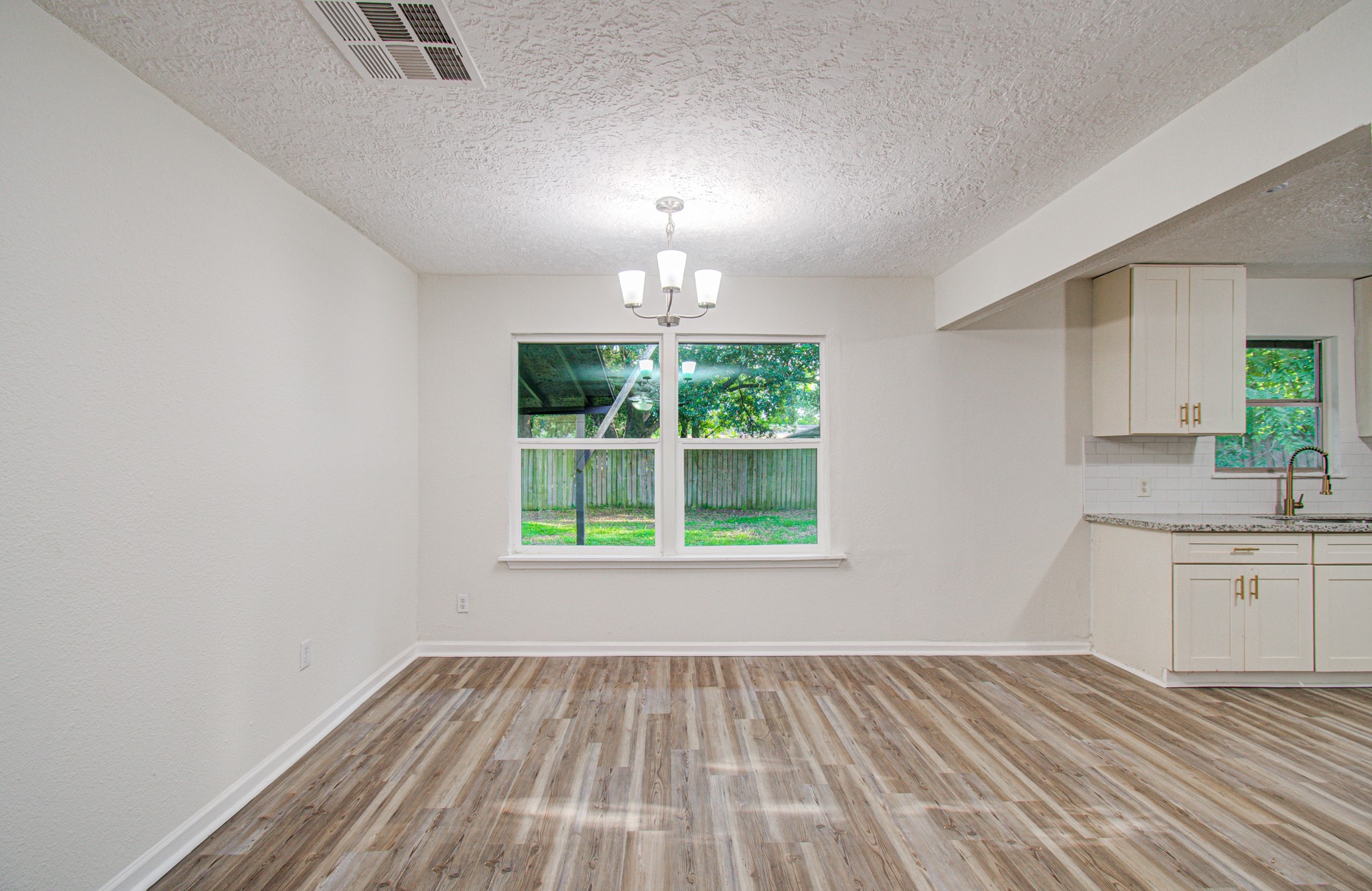 5634 Ridgeway Drive Property Photo 20